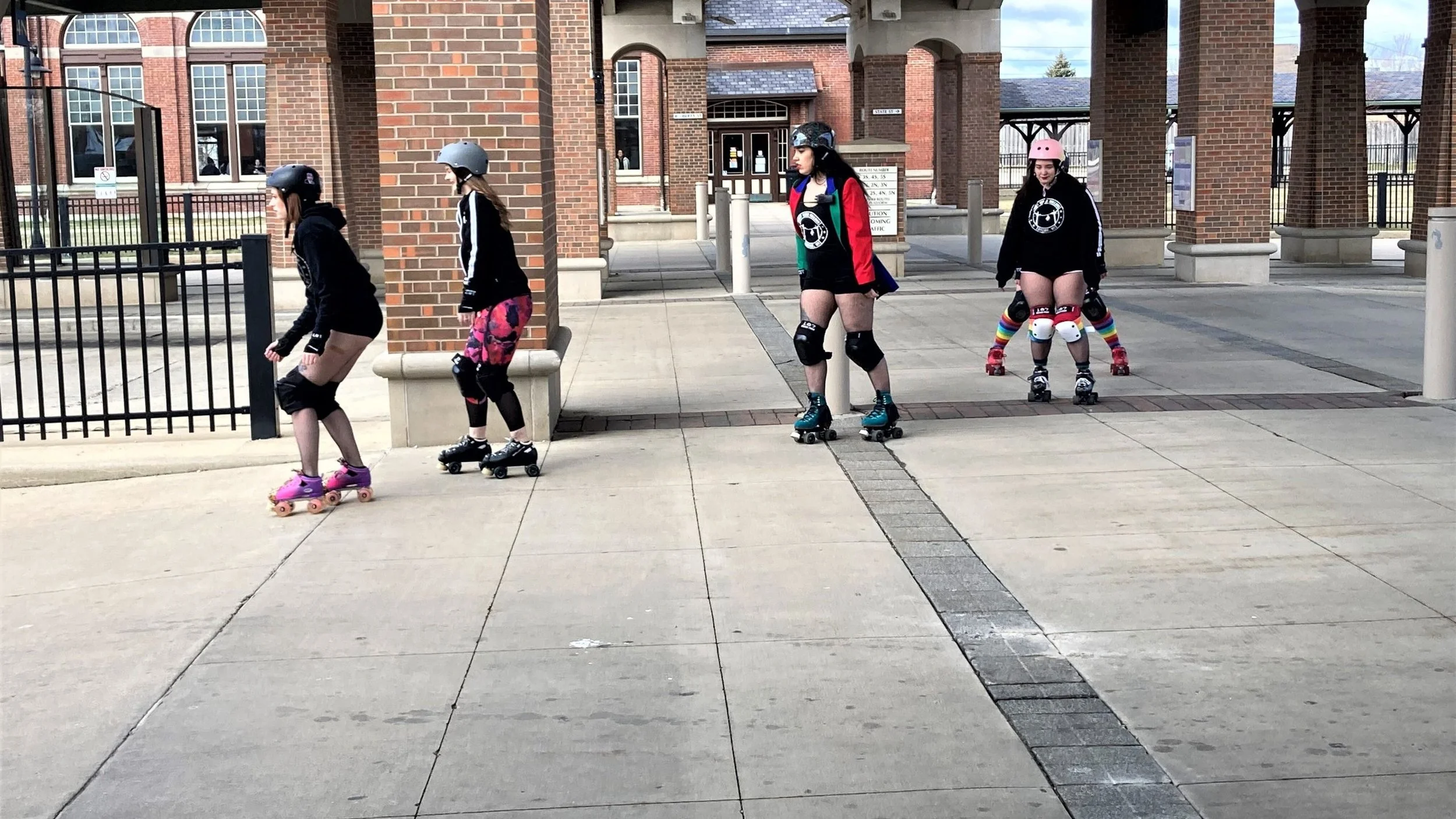 Root River Rollers Helps Celebrate Racine’s New Electric Buses