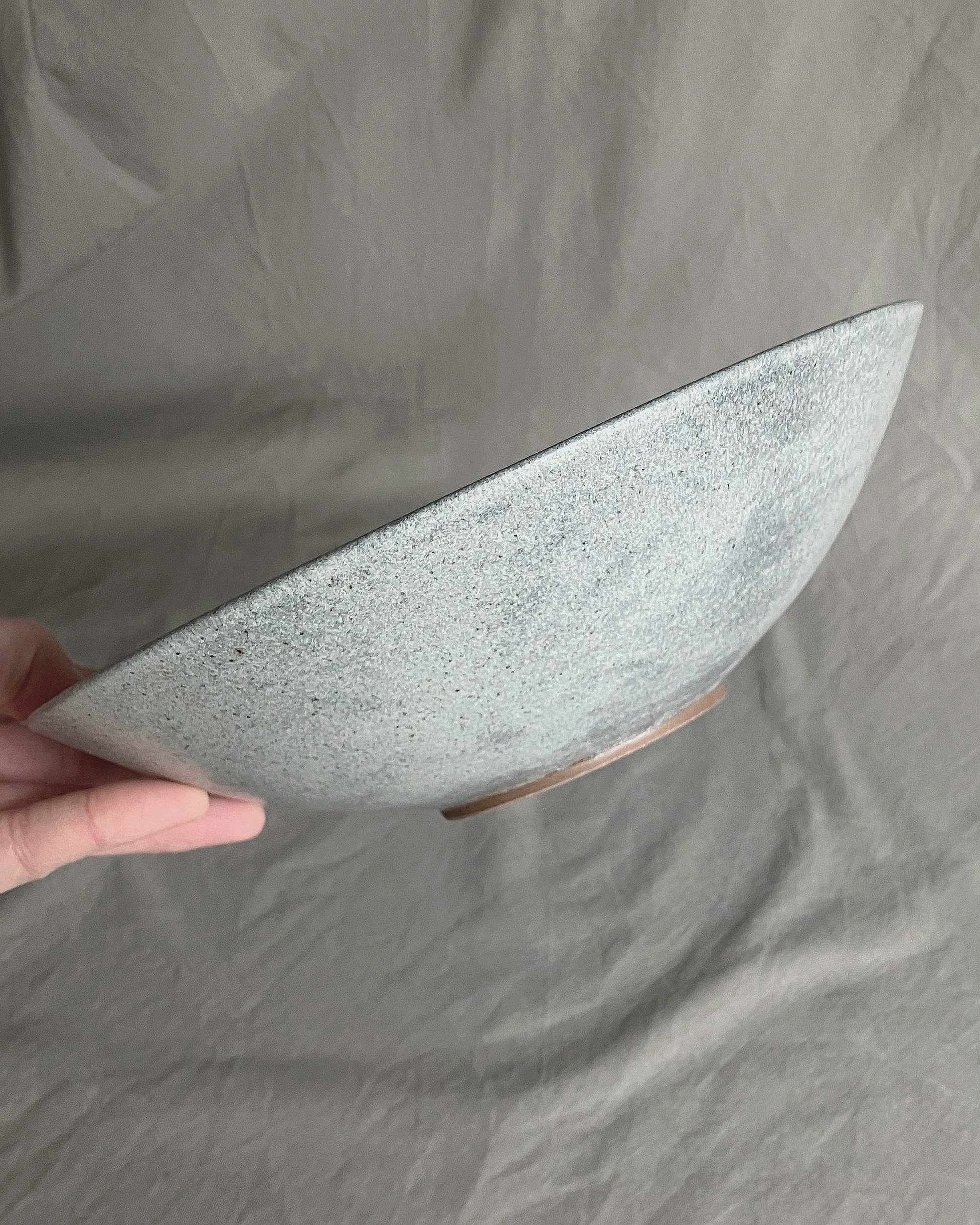 p r e – o r d e r : stoneware salad bowl Ø22