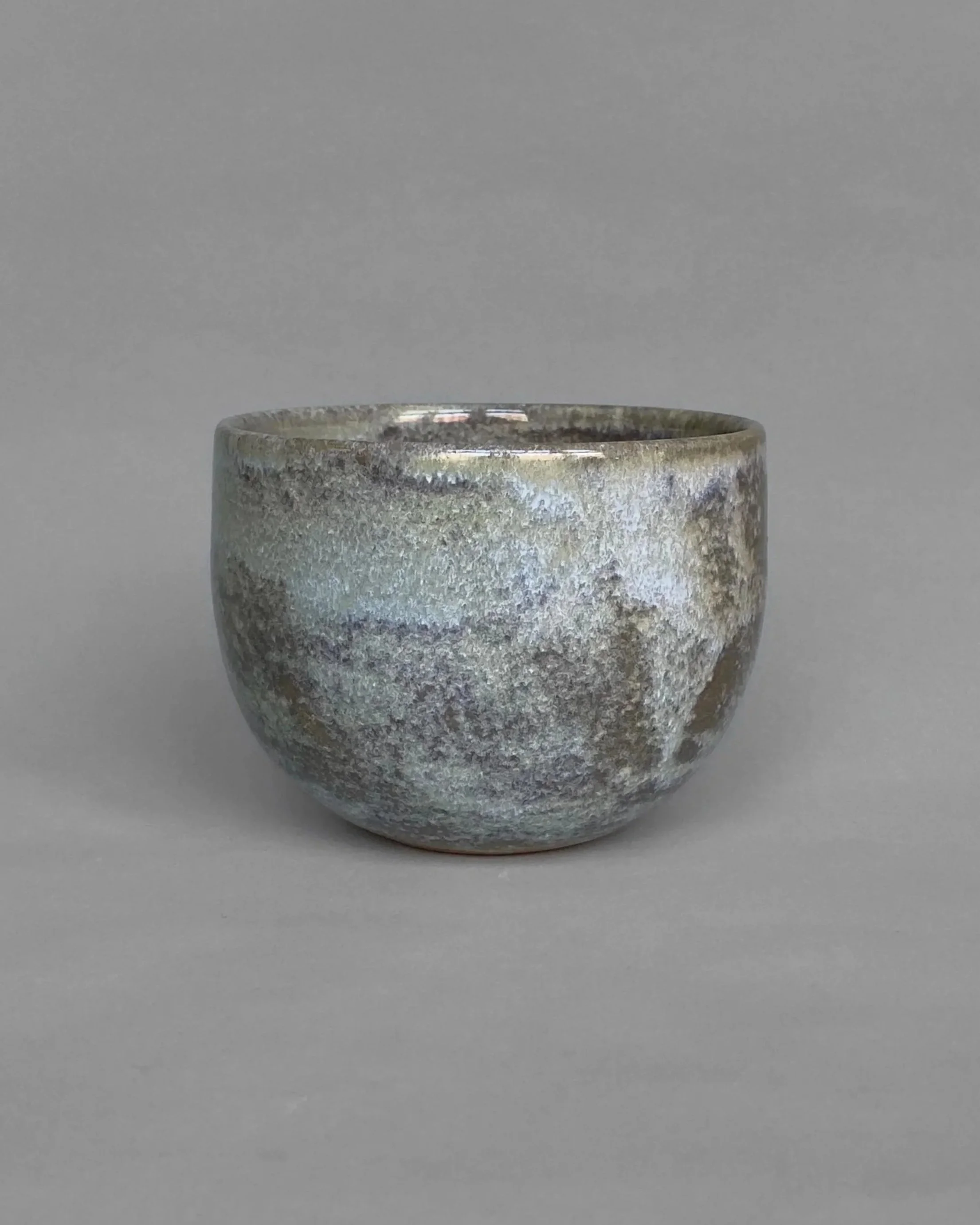 moon_cup_gorka_studio_ceramics_keramika_gorka_hrnky_grey-storm-mug-cappuccino-200ml-hrnek-kava-na-kavu_1111_n02.jpg