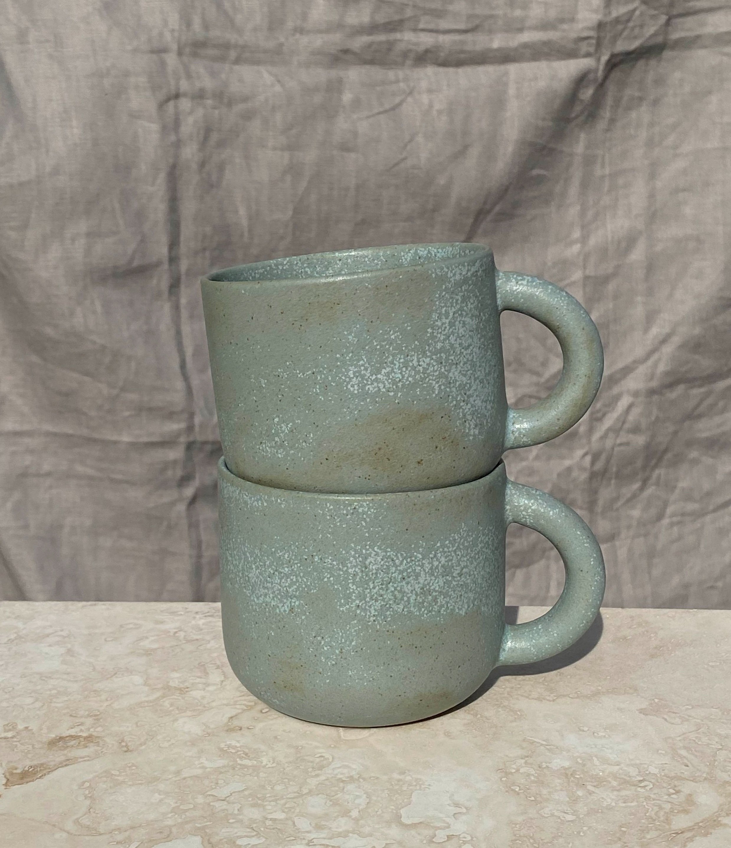 gorka_studio_ceramics-hrnek-oval-l-400ml-keramika_4432.jpg