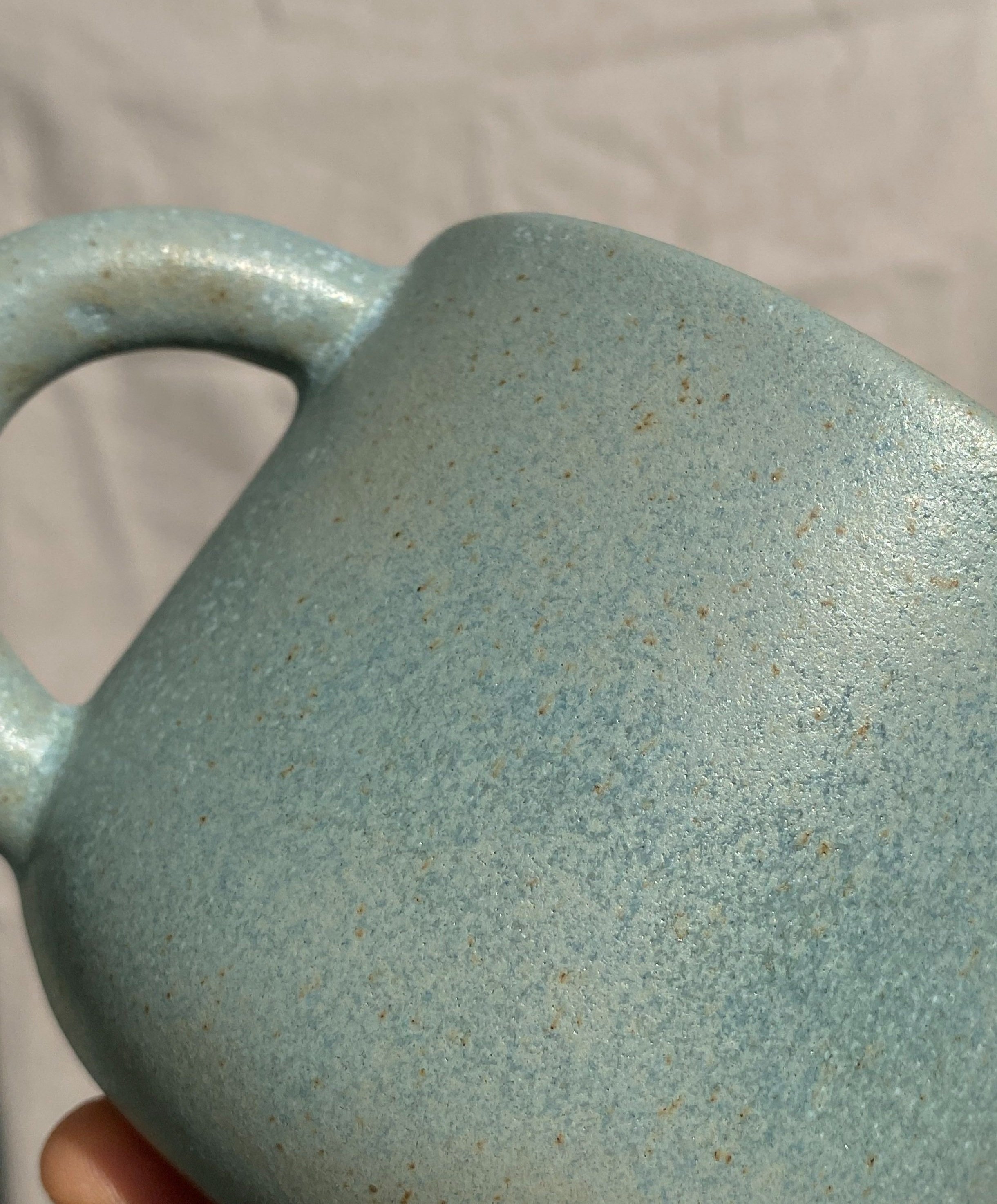 gorka_studio_ceramics-hrnek-oval-l-400ml-keramika_4402.jpg