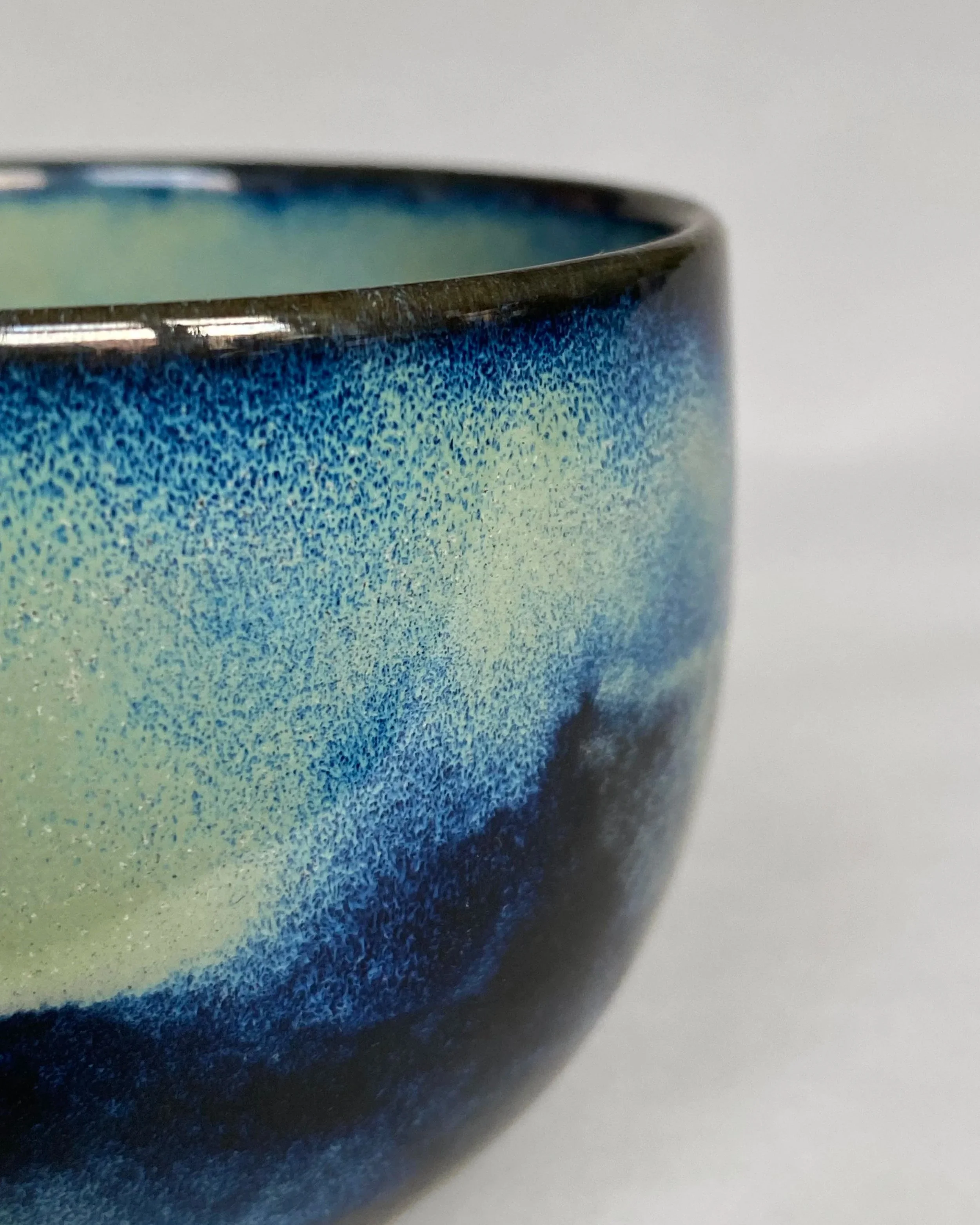 moon_cup_gorka_studio_ceramics_keramika_gorka_keramicky-hrnek-ocean-night-blue-objednavka-dilna-natural-clay-mug-cappuccino-200ml-hrnek-kava-na-kavu_1442_n.jpg