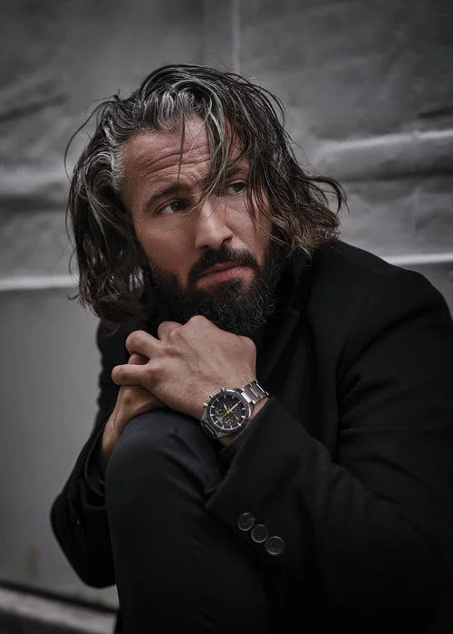 Biografie — Murathan Muslu