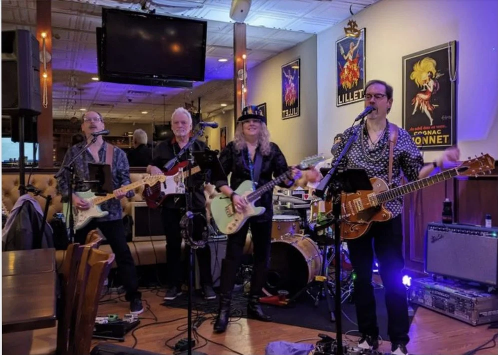 LiveMusic — French Oak Bar & Grill