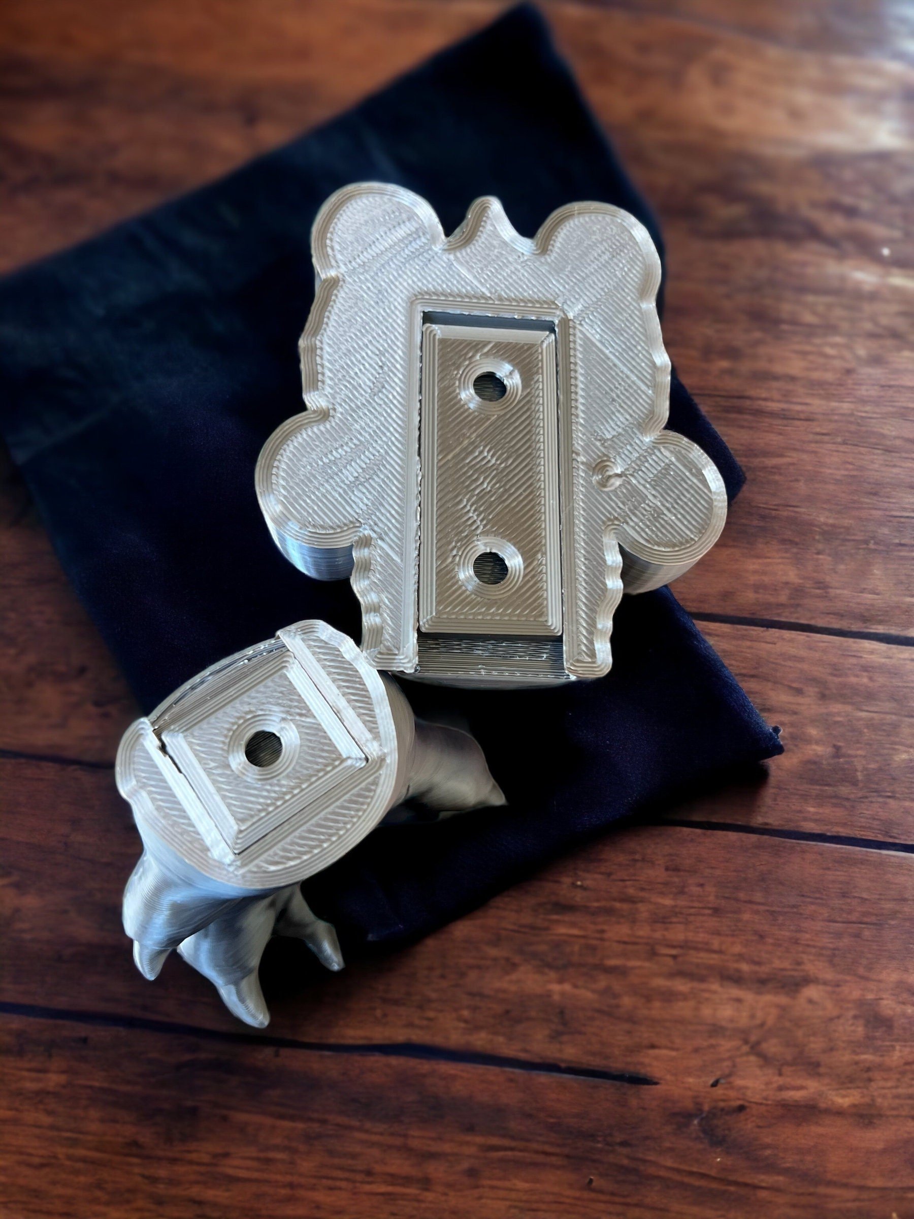 https://i.etsystatic.com/23596101/r/il/b4a74c/5249771413/il_fullxfull.5249771413_c5q1.jpg