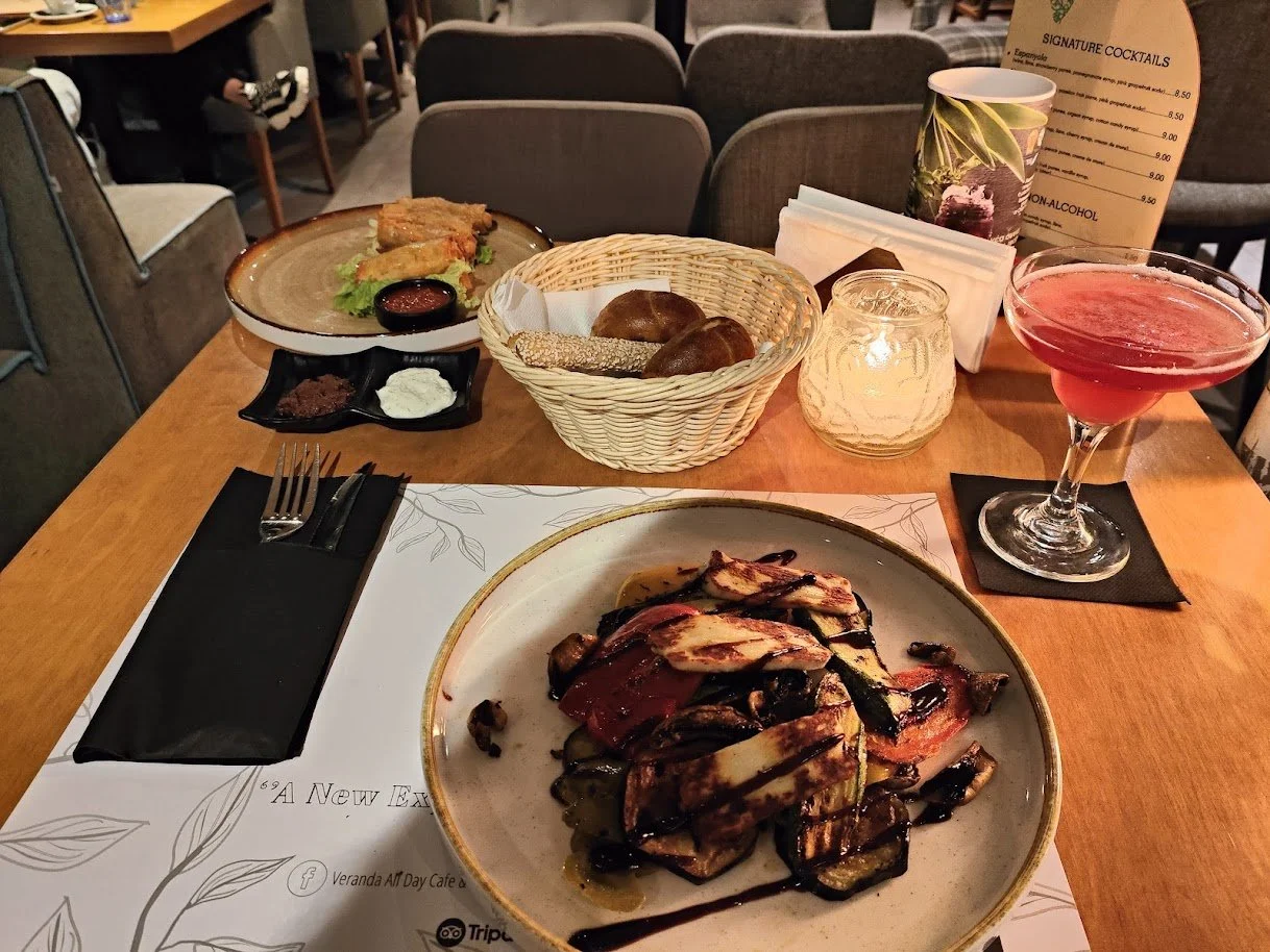 Grilled Haloumi with more yummy vegatables