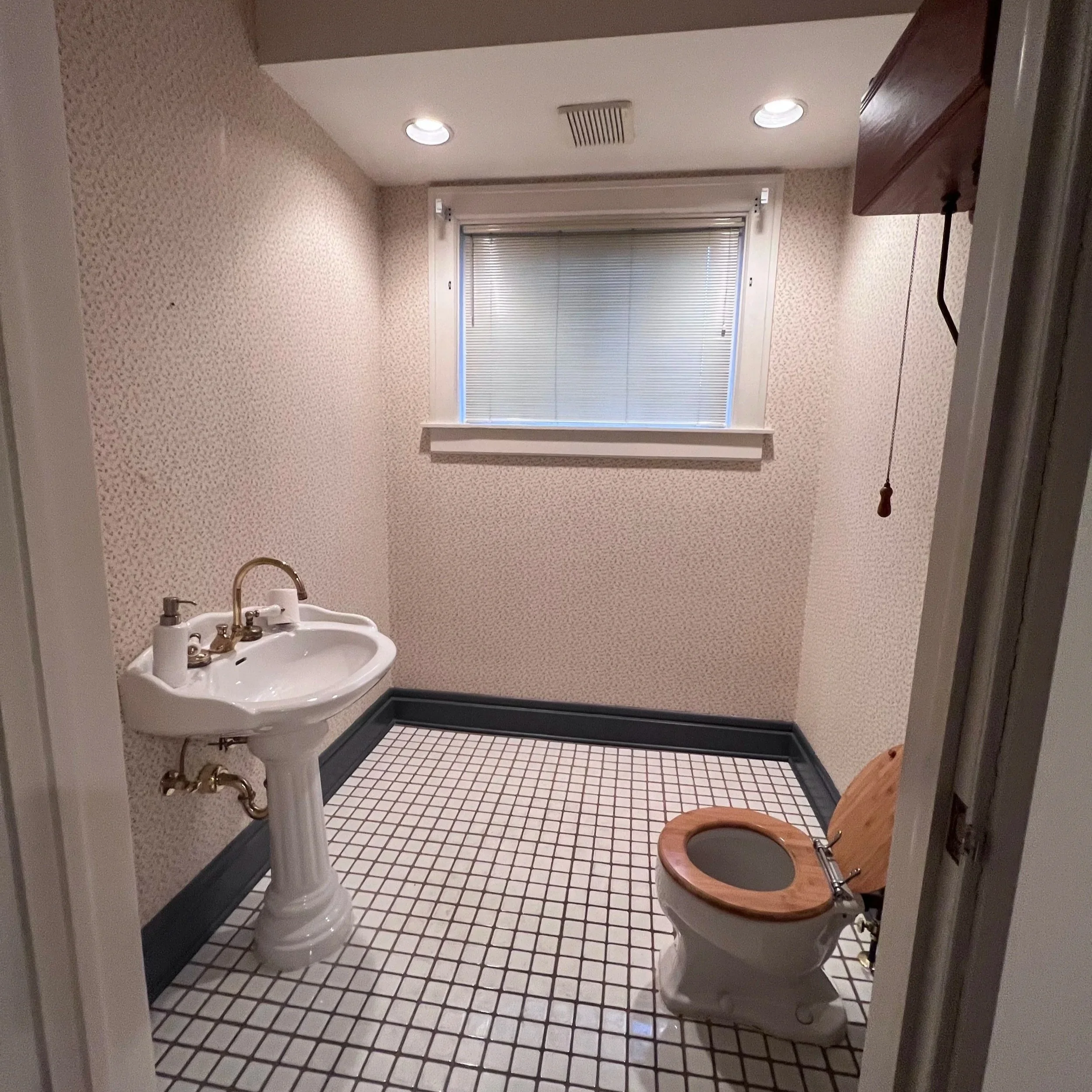 Before | Powder Bathroom