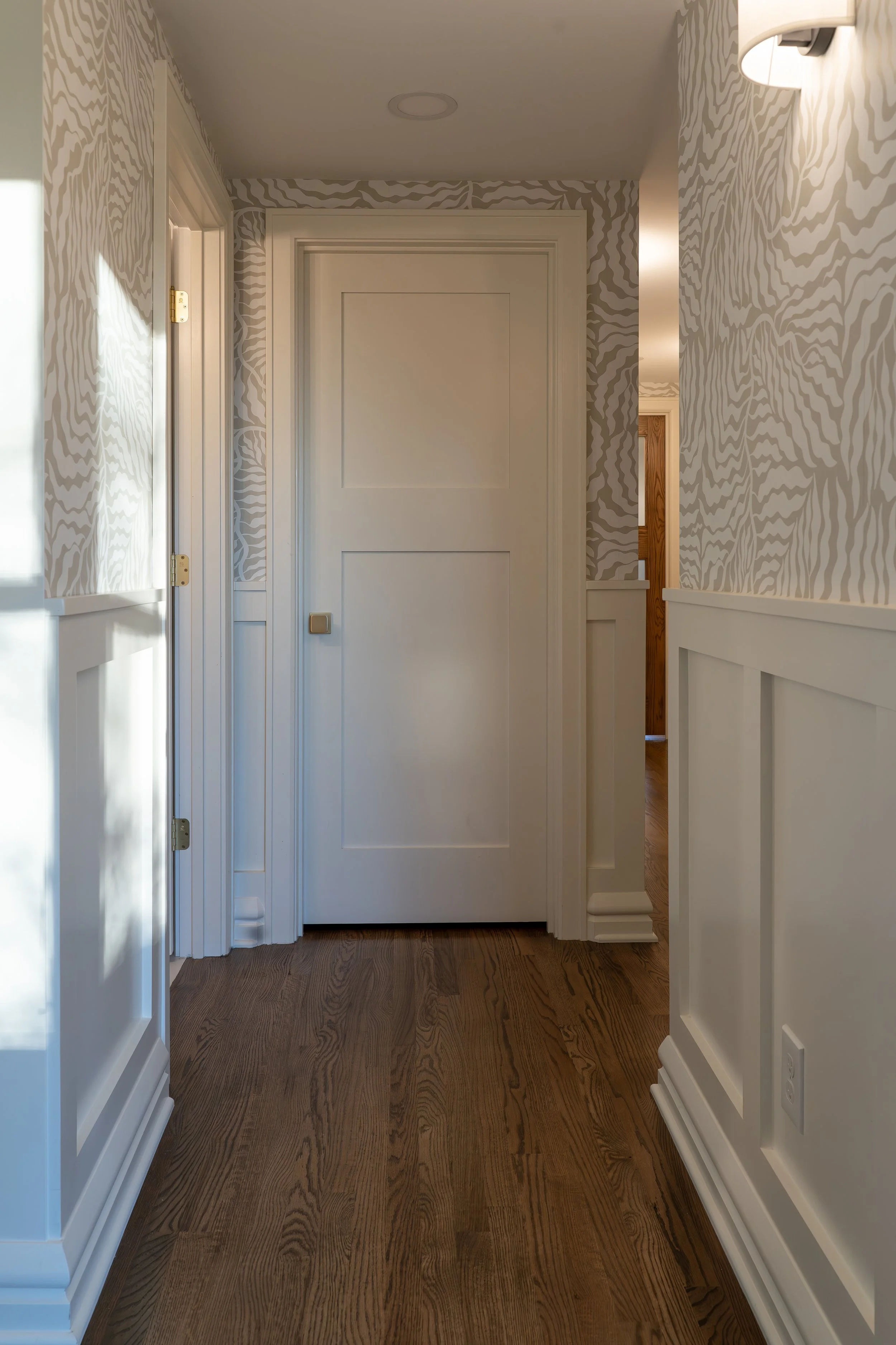 2024.11_Curate Interiors_703 Oxford St_Upstairs Hallway_2_Kwebb-1 (2).jpg