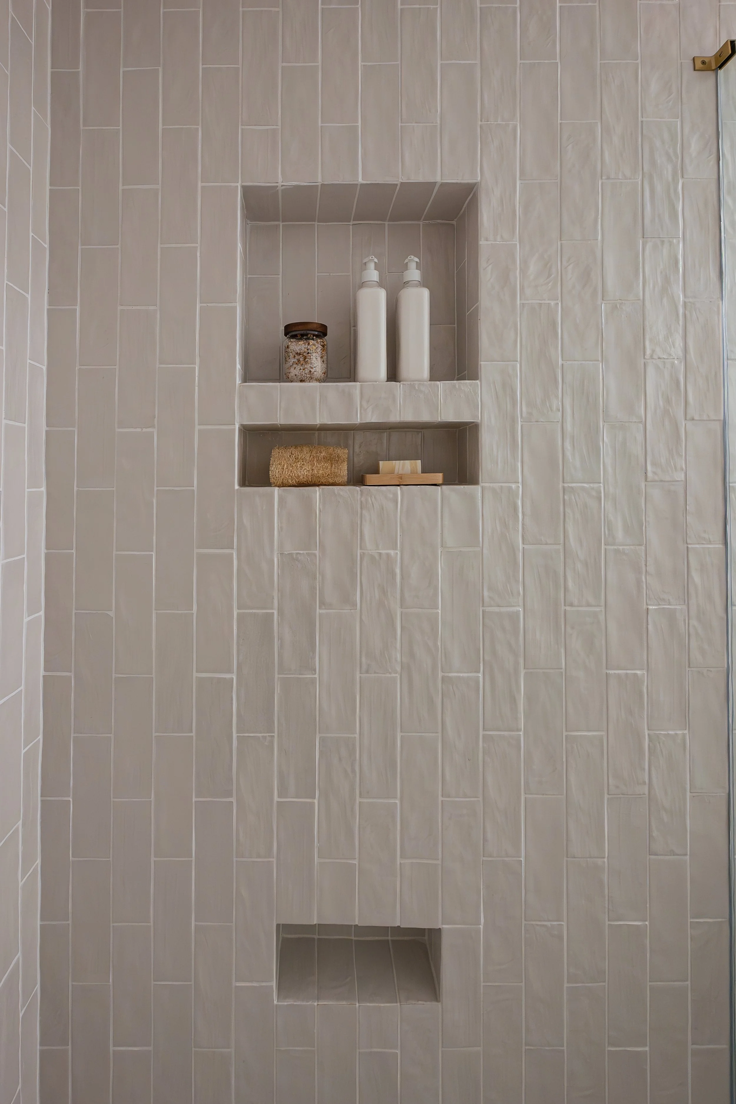 2024.11_Curate Interiors_703 Oxford St_Bath3_2_Kwebb-9 (1).jpg