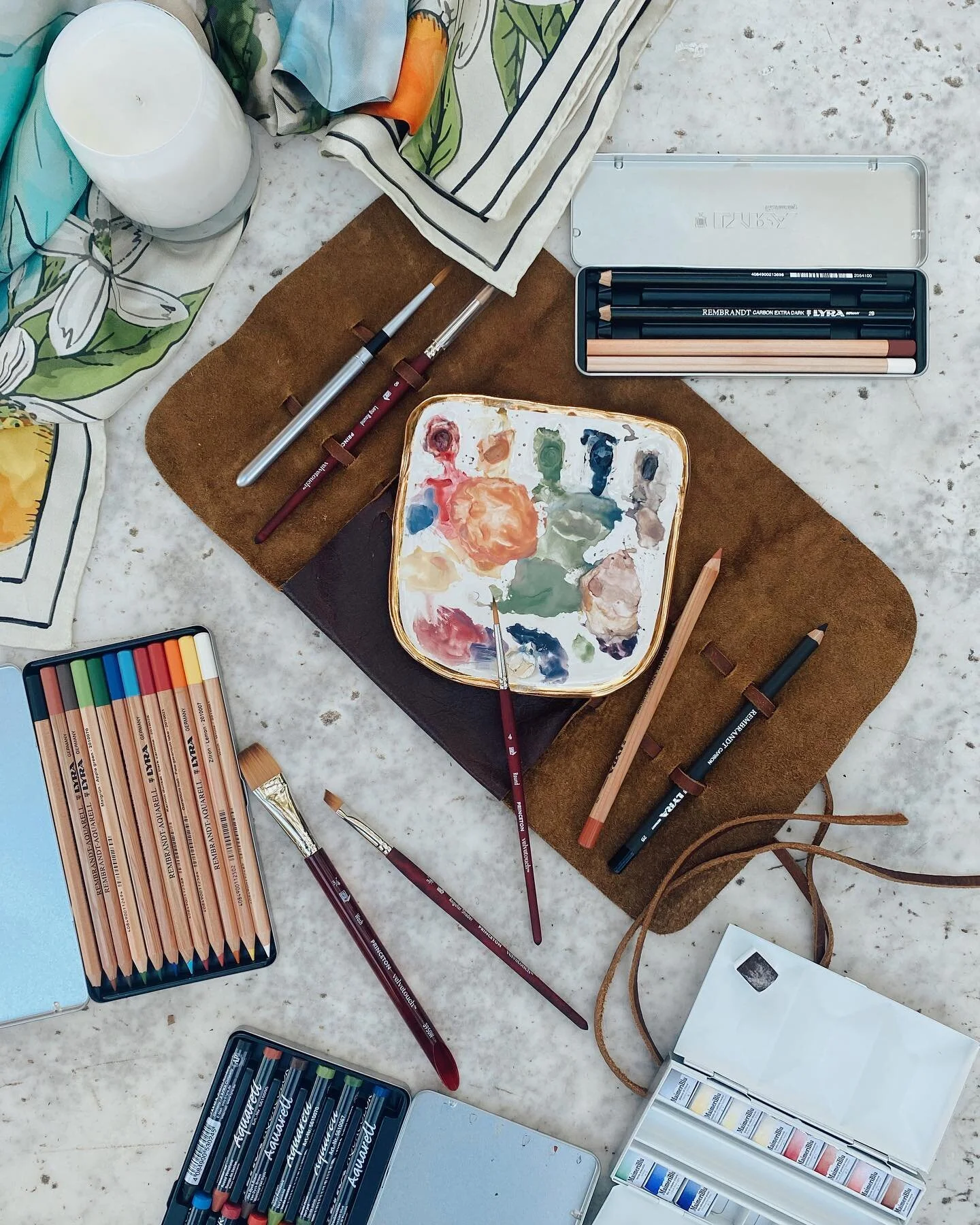Prepping all our beautiful swag bags for the attendees and swooning over all the beauty! 

@princetonbrush 
@themintgardener 
@emilydrew.art 
@hahnemuehle_global 
@summitandterrace 
@pottery_by_eleni 
@lexarmemory 
@fujifilmx_us