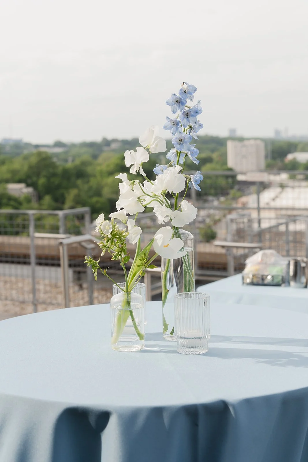 maggie-karanja-ponce-city-market-rooftop-wedding-cocktail-hour_34.jpg