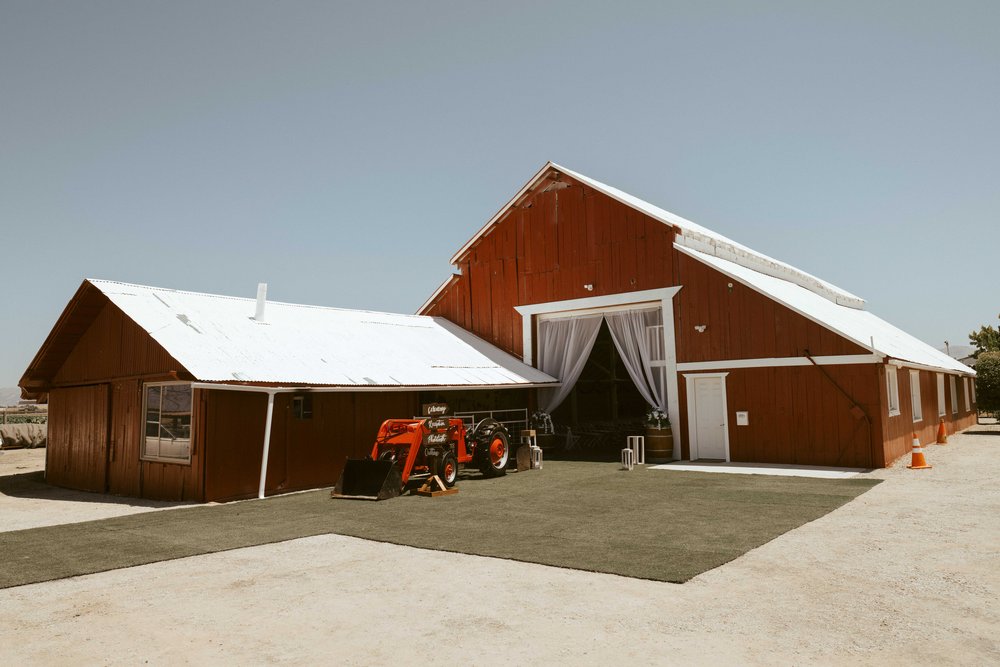 hollister-barn-wedding-2023-1.jpg