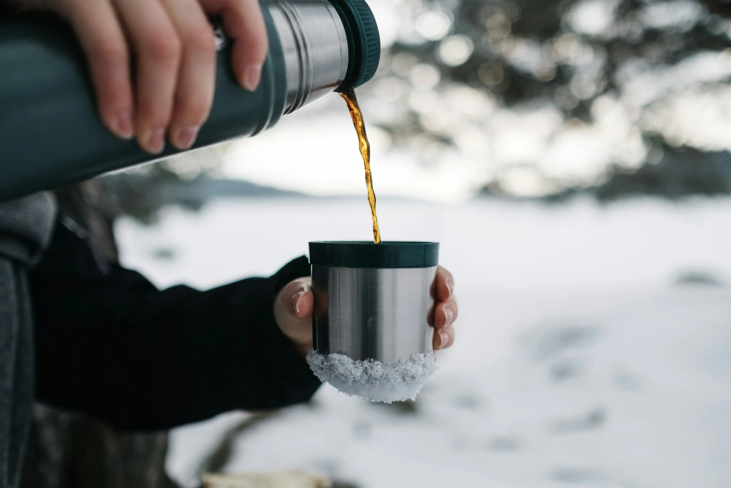 How does a thermos work?