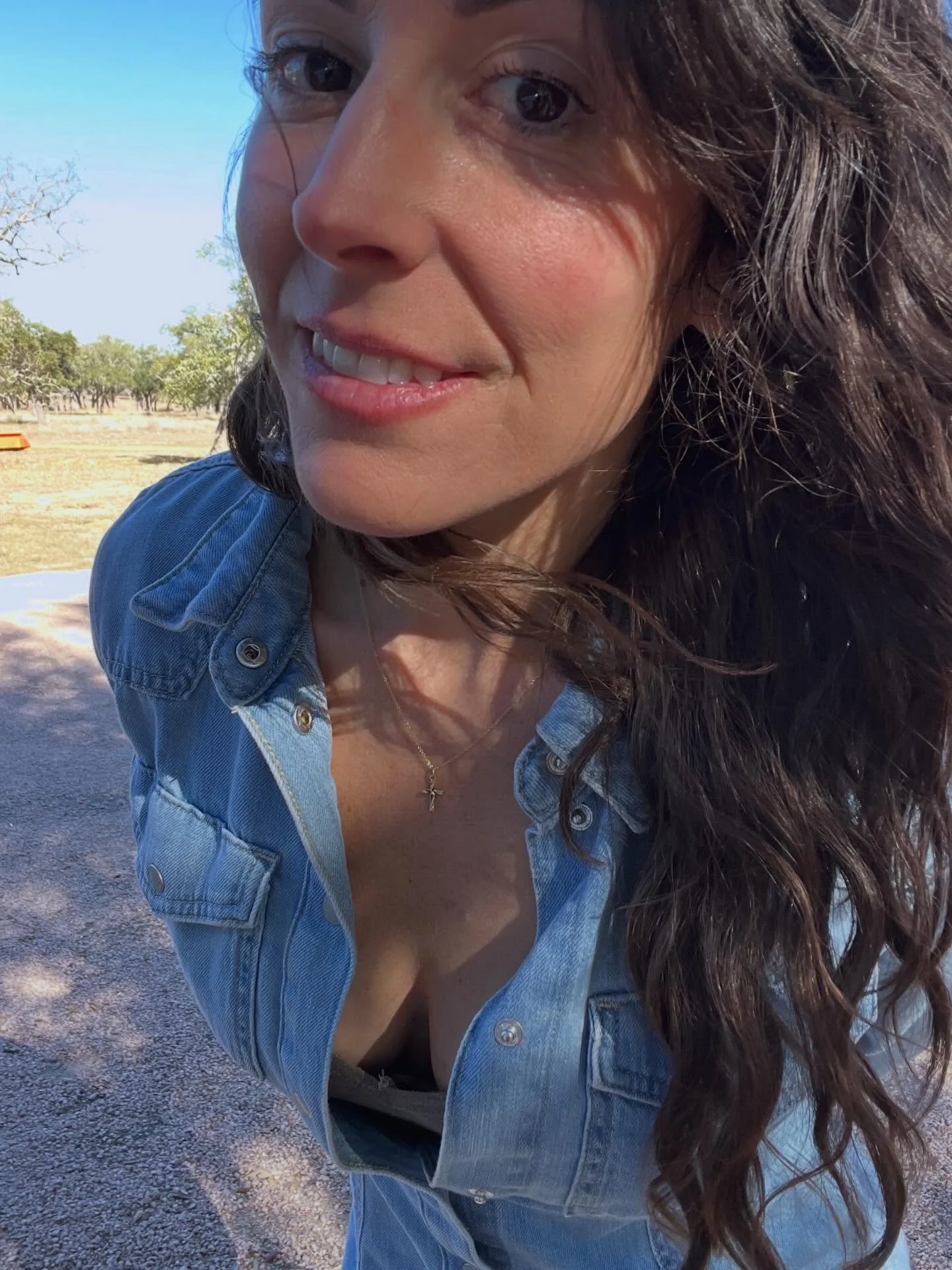 January 2.
Not a reset&mdash;just a return.

Listening instead of pushing.
Rest instead of force.

Nourishing what needs tending after injury, fasting, and a lot of learning.

Horses, warm food, gentle strength, letting go of the brace.

Getting stro