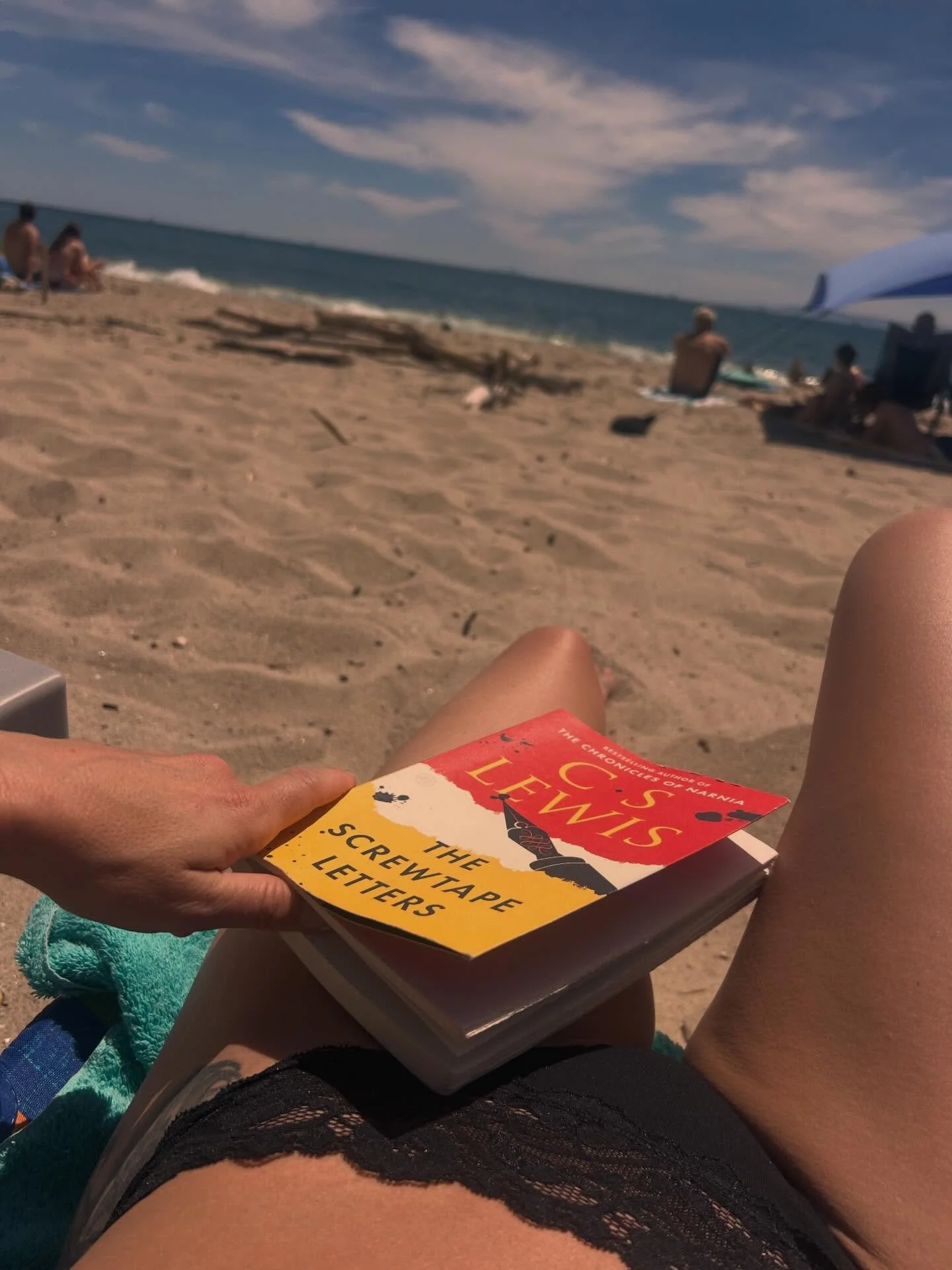 Grateful for a slower moment today.

What are you reading right now?