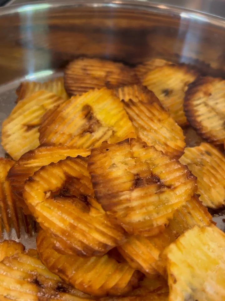 Anyone else miss the crunch on the Animal Based Diet?

 If you&rsquo;re looking for a seed-oil-free snack that actually satisfies the crunch craving, these tallow-fried plantain chips are it. 🍌🔥

Most store-bought chips are fried in inflammatory ve
