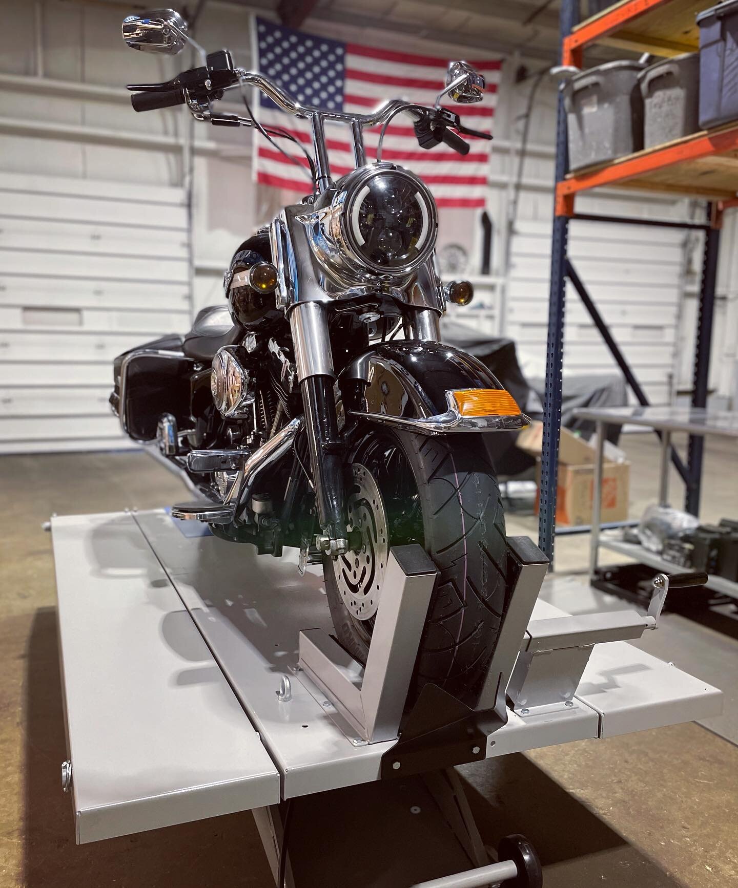 Big thanks to @nhproequip in Bow, NH for the great deal on a new Pro 1000 motorcycle lift. High quality kit and great customer service! Set up and put to work right away 👍 #motorcyclesalvage #harleyroadking #roadking #roadkingclassic #harleydavidson