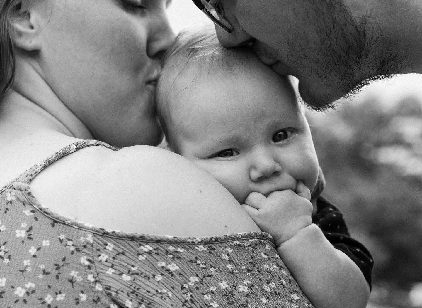 precious moment from my spring minis 🤍