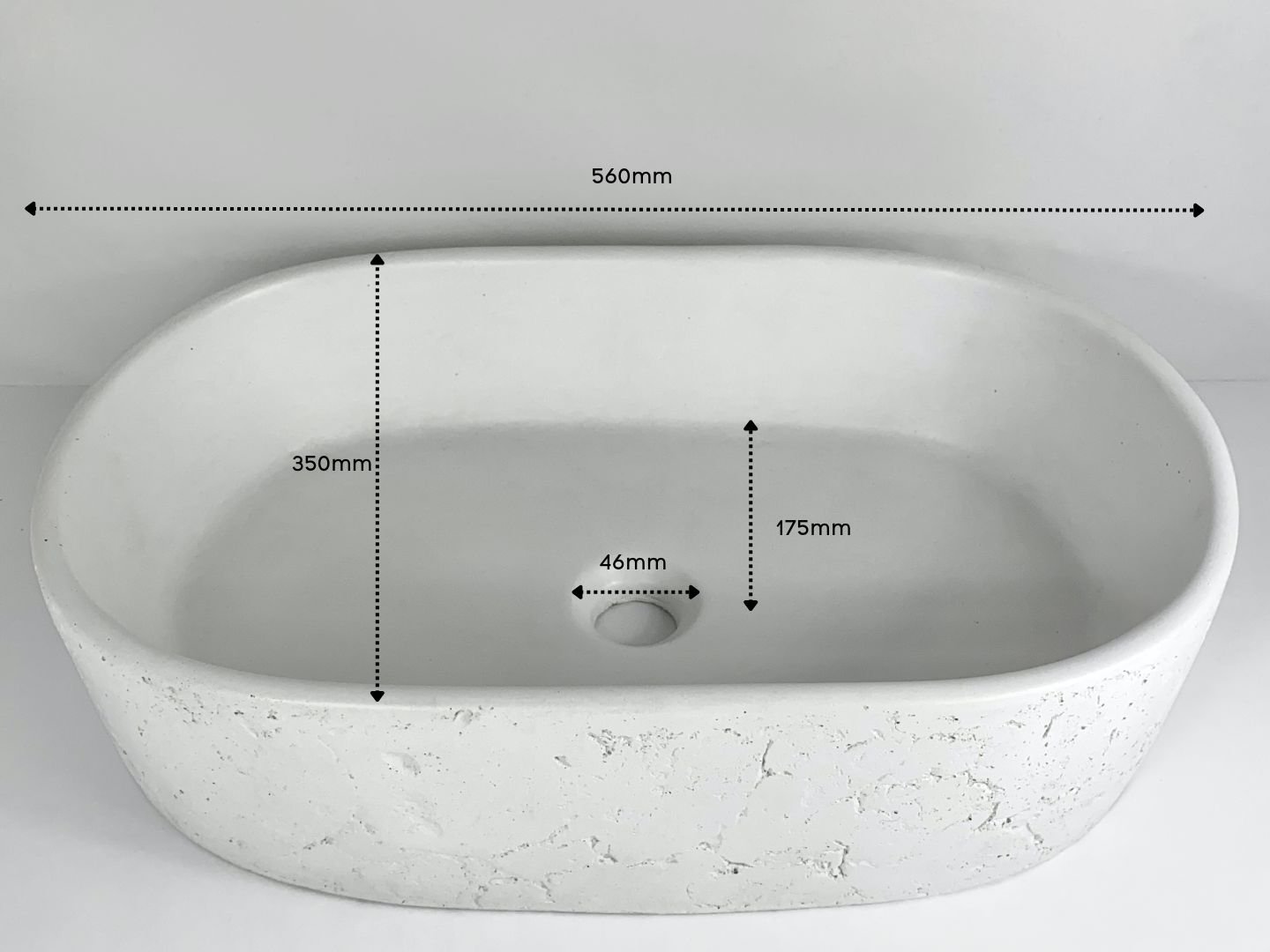 Concrete basin 560mm wide