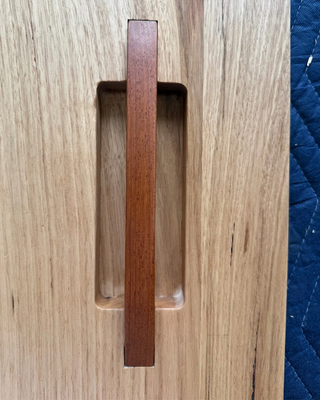 We loved bringing our client&rsquo;s vision to life with this bespoke handle that they had designed for their new timber sliding door.⁠
⁠
The door itself is made from recycled Messmate with the dark feature timber a sentimental reclaimed floorboard s
