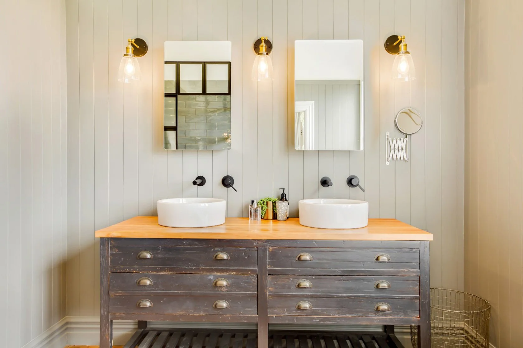 Bathroom-3.jpg
