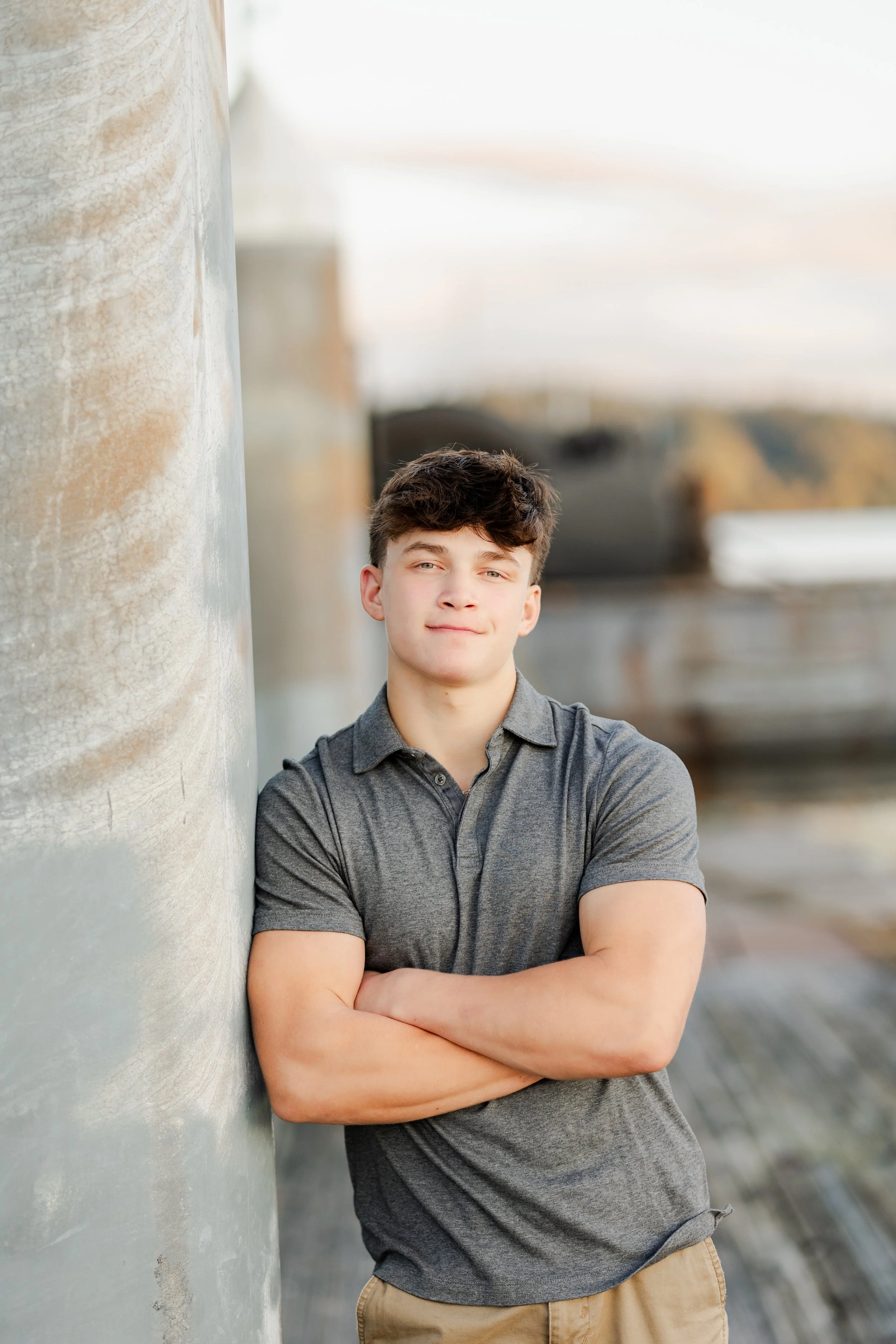 Kitsap senior pictures on a dock