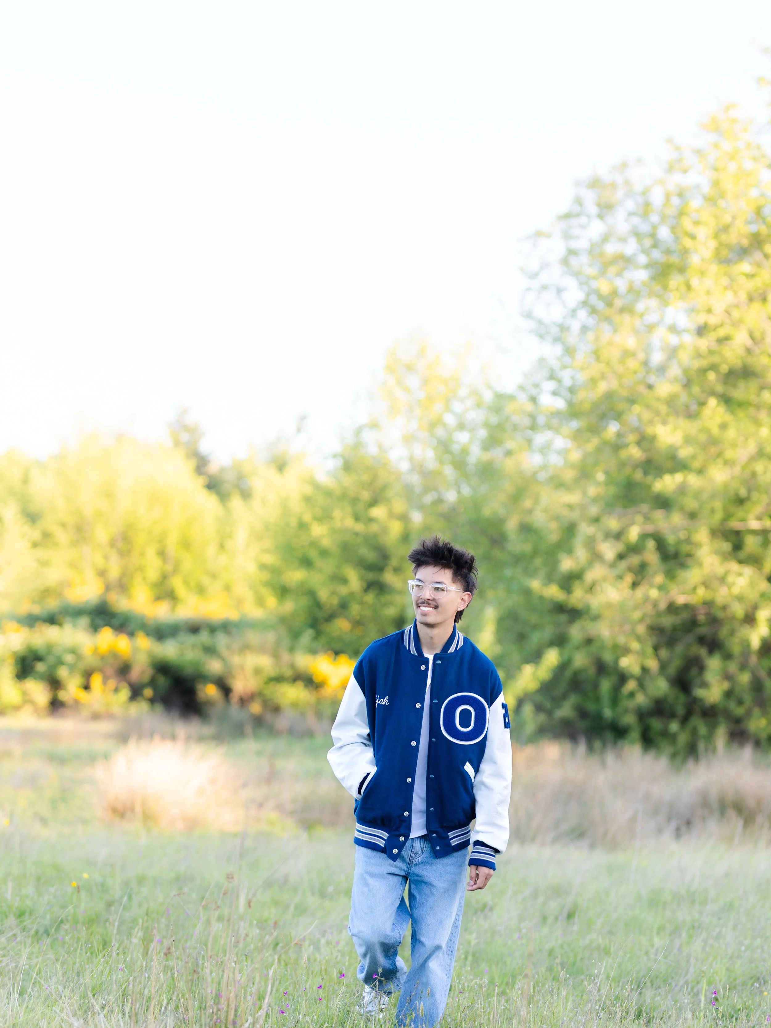 Let this be your sign to bring your letterman jacket to your senior session! 🤩

Senior photos, Senior session, Senior pictures, letterman jacket, Senior photos with letterman jacket, letterman jacket Senior pictures, Washington Senior photographer