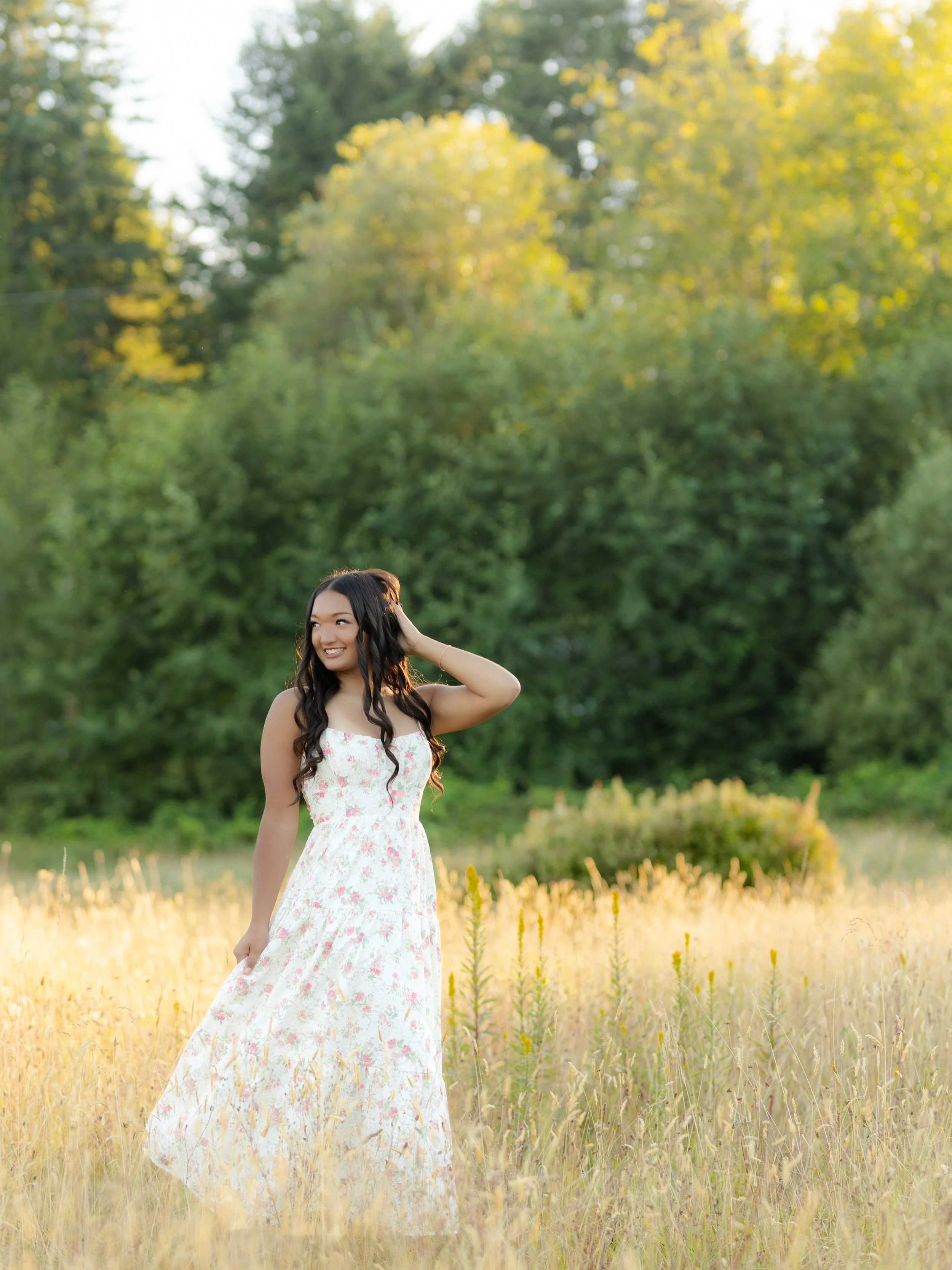 Ellie&rsquo;s senior session was to die for!! Literally the embodiment of summer 🤩 

#seniorpics #classof2027 #washingtonseniorphotographer #kitsapseniorphotographer #kitsapphotographer