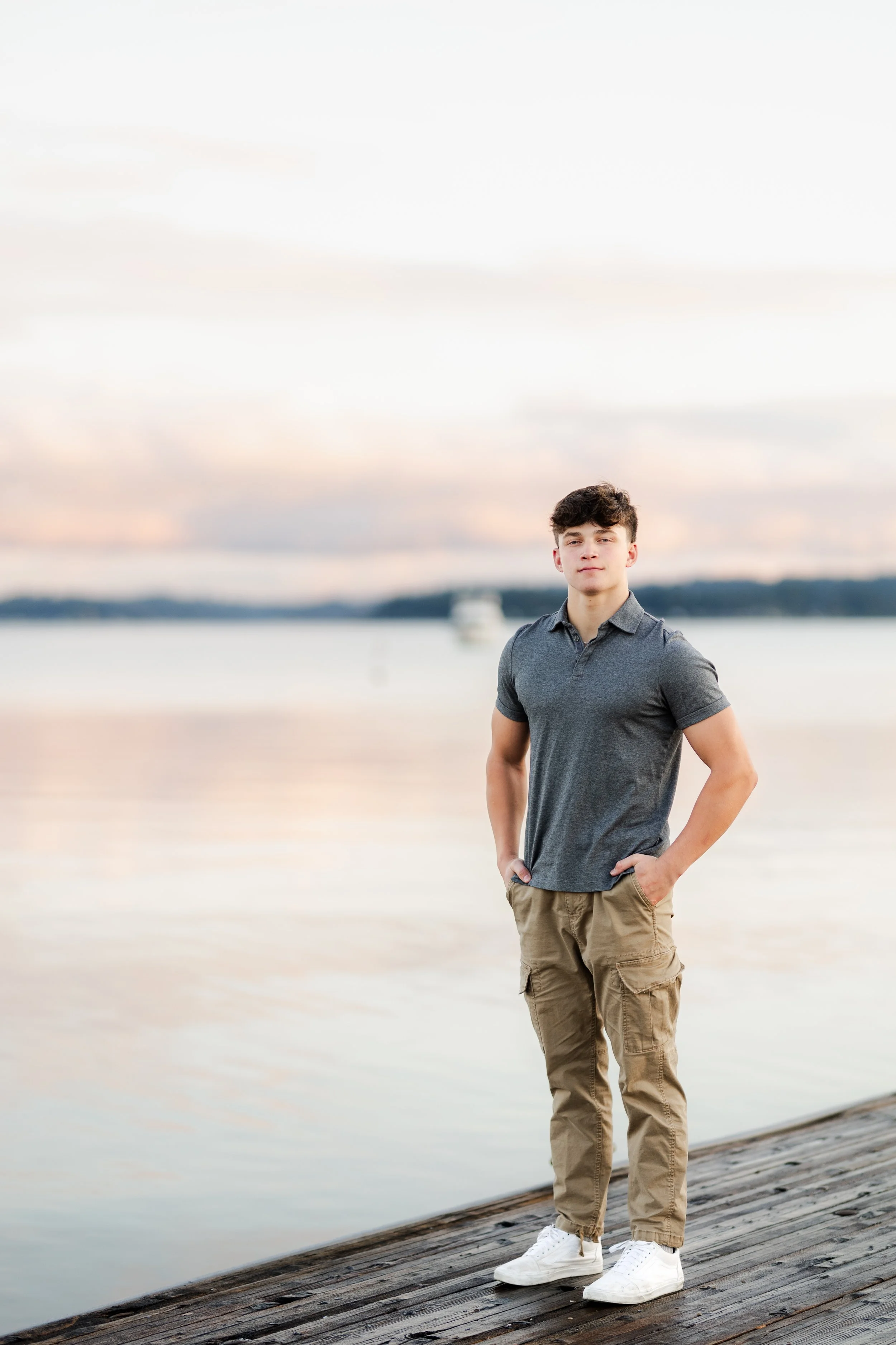 sunset-senior-photo-silverdale-waterfront-park-boy-senior-photo.jpeg