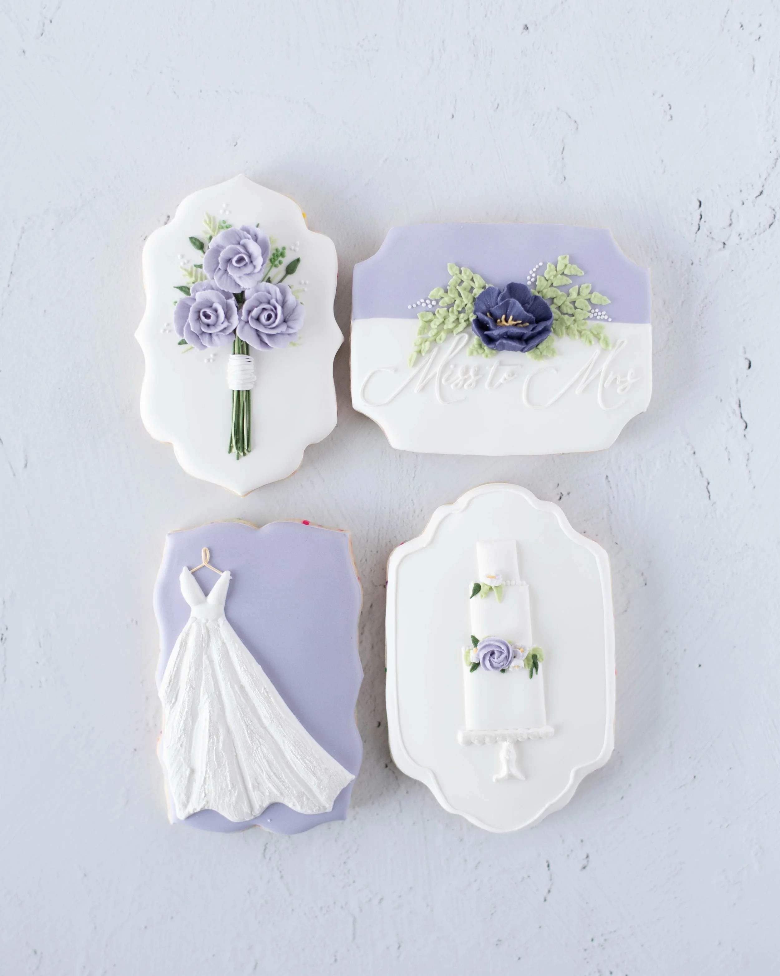 Truly dreamy colors for a bridal shower 💜

Flavor: Confetti (nonpareil) cookies with Vanilla royal icing