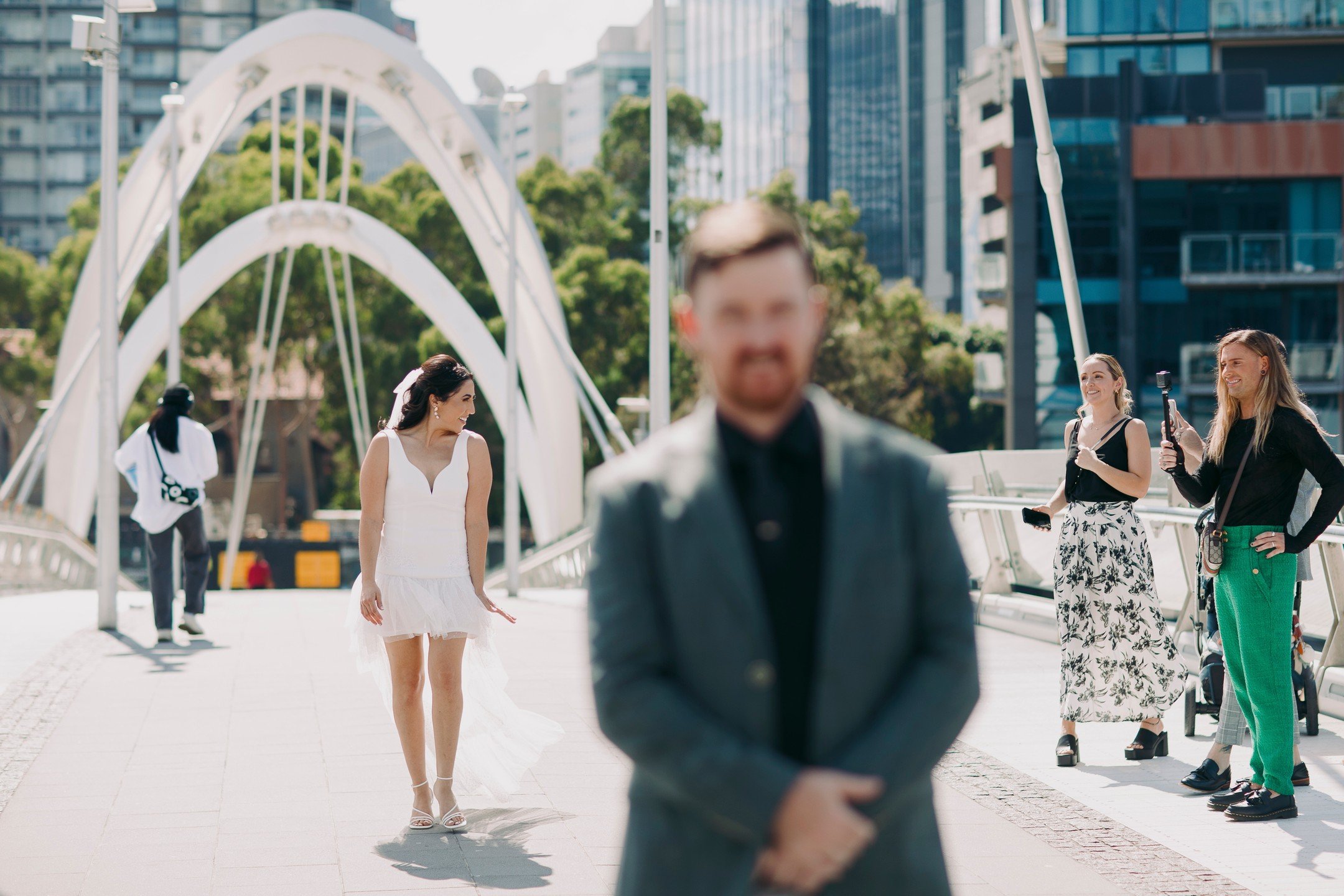 You can get married pretty much anywhere with @idodrivethruweddings 

Ashleigh and Ricky wanted to tie the knot on the bridge that he first proposed and we said... why the hell not??!!

Stunning shots by the formidable @leofarrellphoto