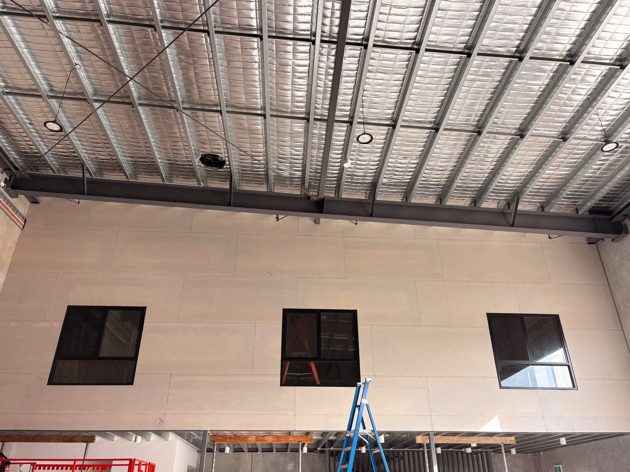 Awesome work by Rob, Reece and the rest of the crew framing and sheeting at Redland Bay Warehouses 🙌
Builder: Dickinson Constructions