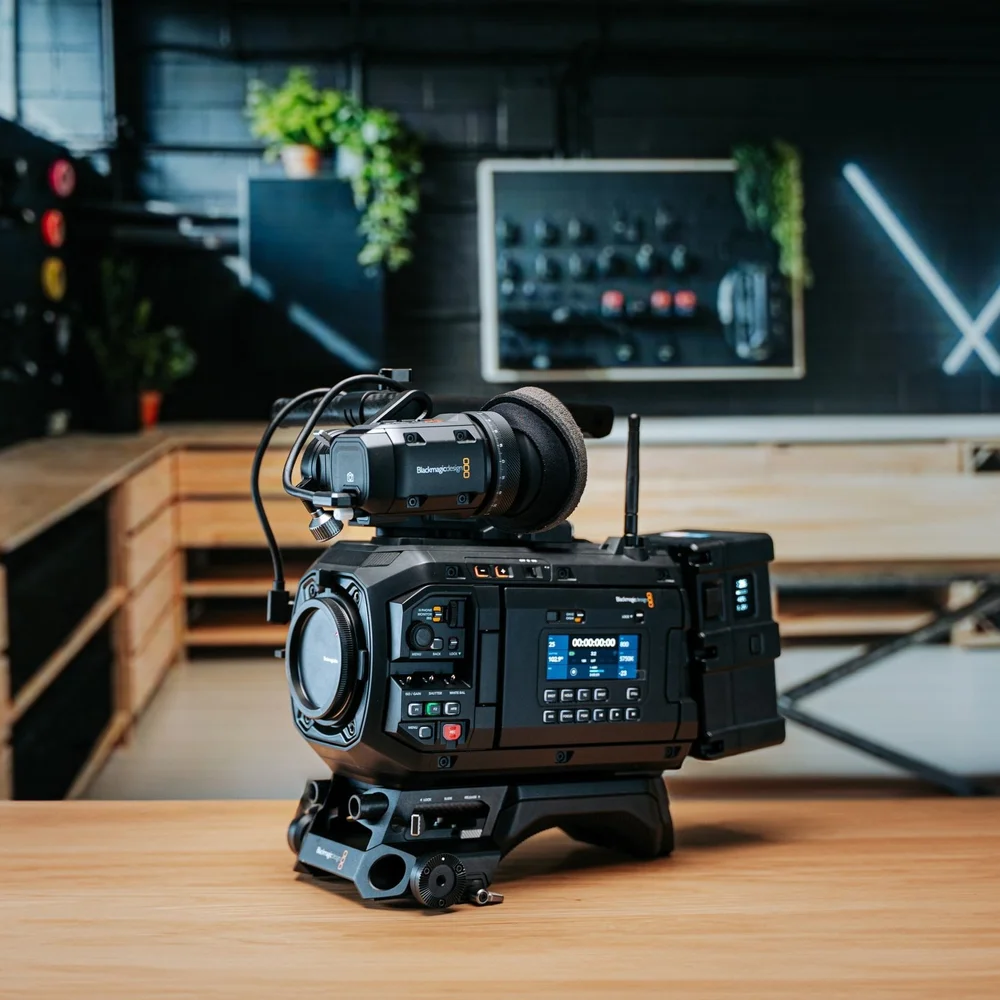 Blackmagic URSA Cine 12K LF Camera EVF (PL EF Mount