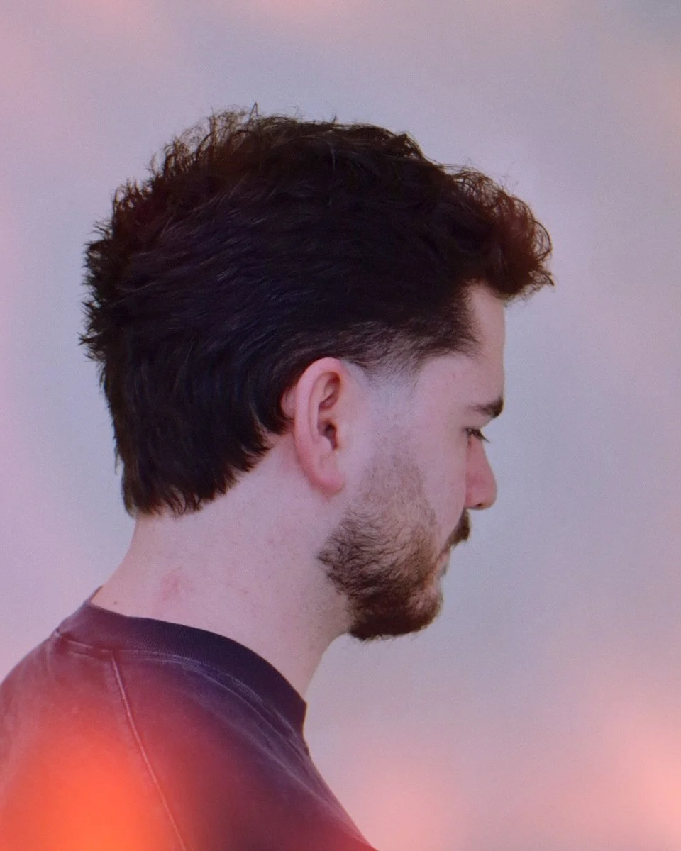 Just a little more focussed&hellip;

NOTJUST +

-
Hair by Tom