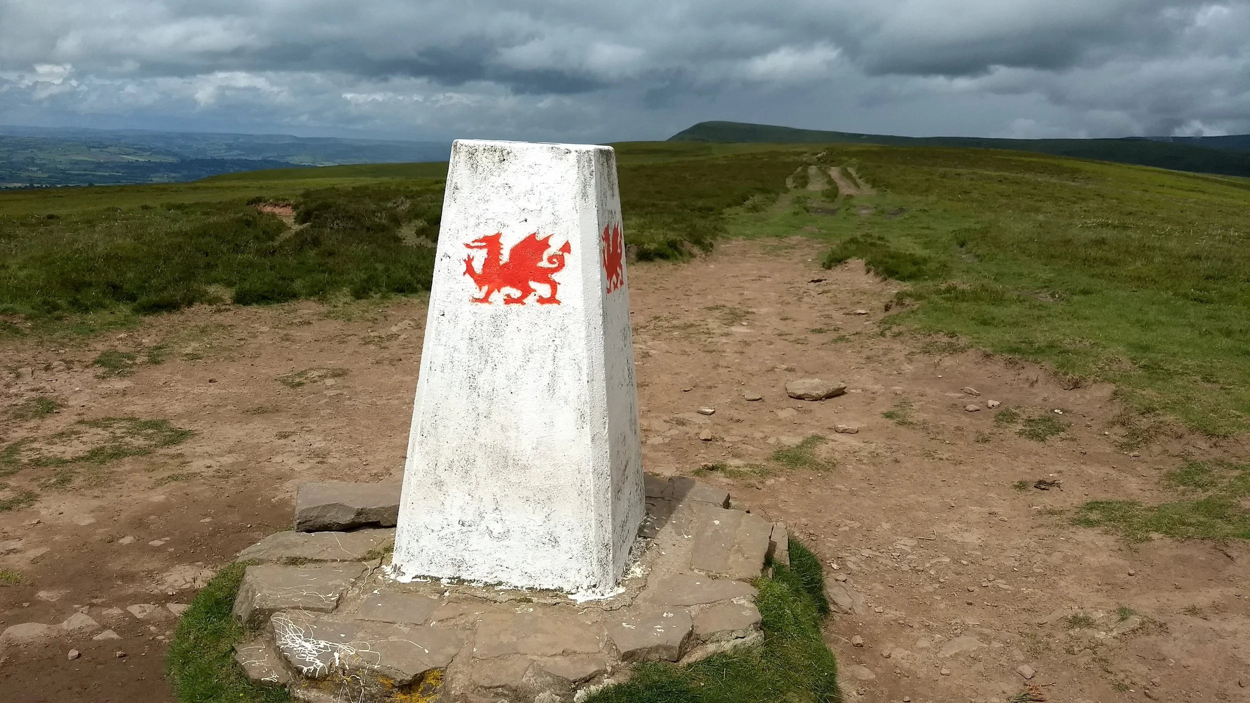 Cwmdu-Circular-Mynydd-Llangors-2025.jpg