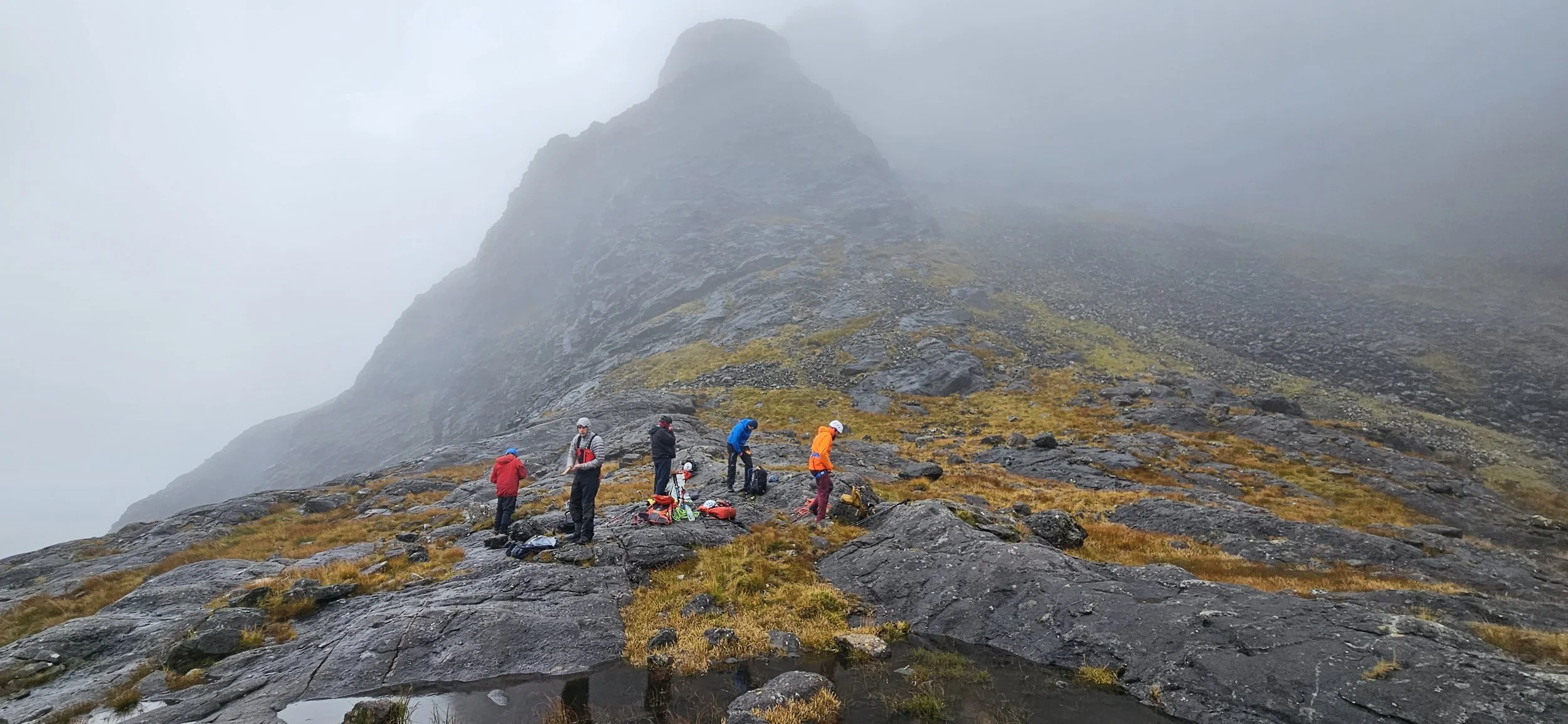 Wayne, Deano, Michael, Steve, Connor & Nate Jones September 2023 Pinnacle Ridge, Sgurr Nan Gillean