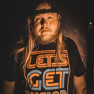 Jay Statham at The Buffalo Nicke