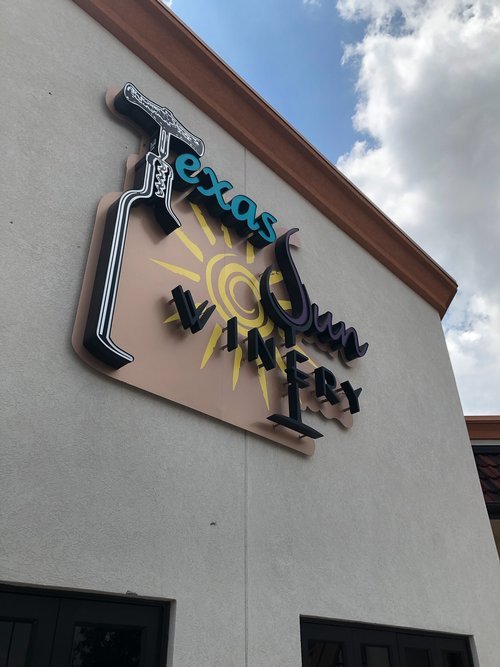 Texas Sun Winery entrance sign 