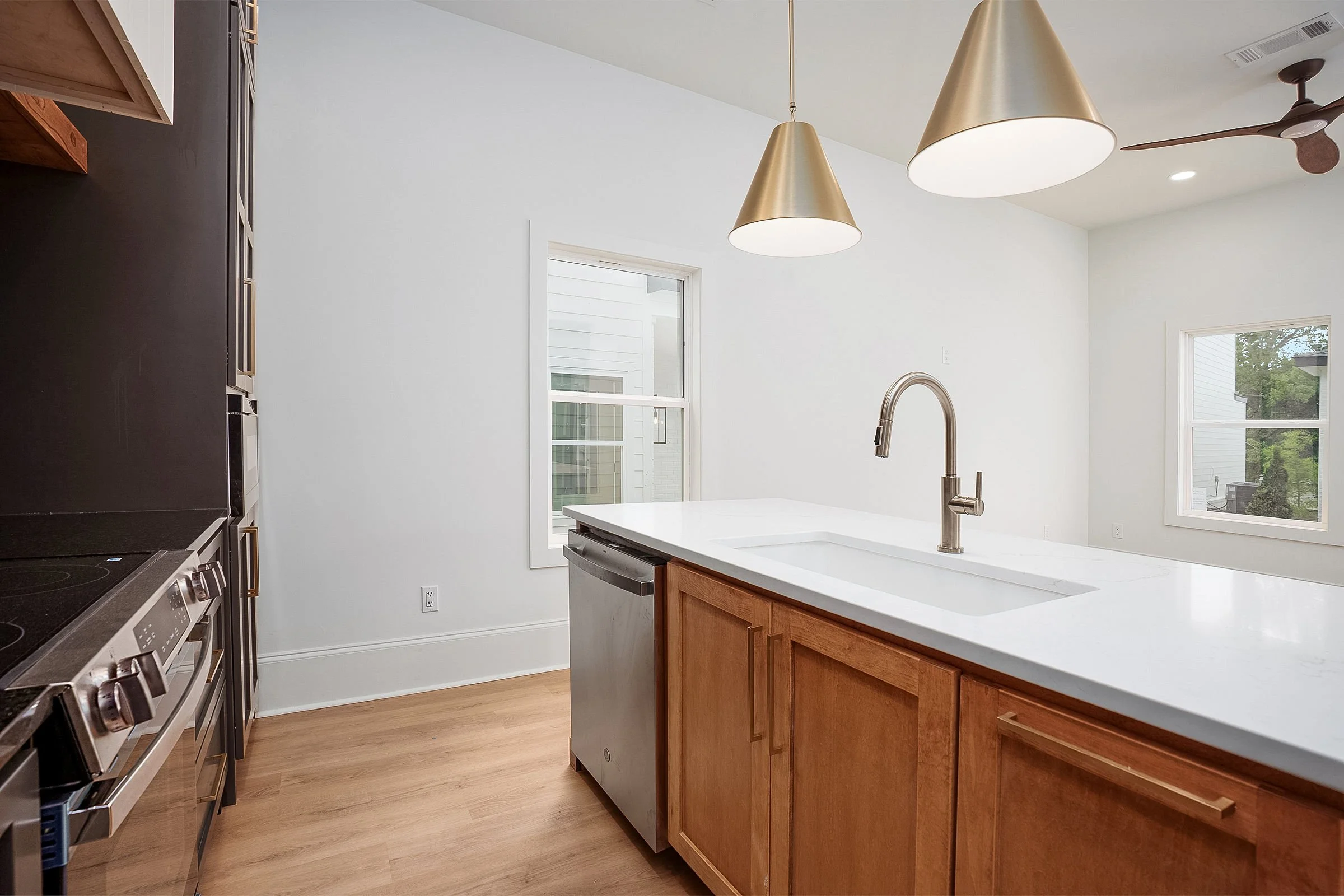 Kitchen2 (1).jpg