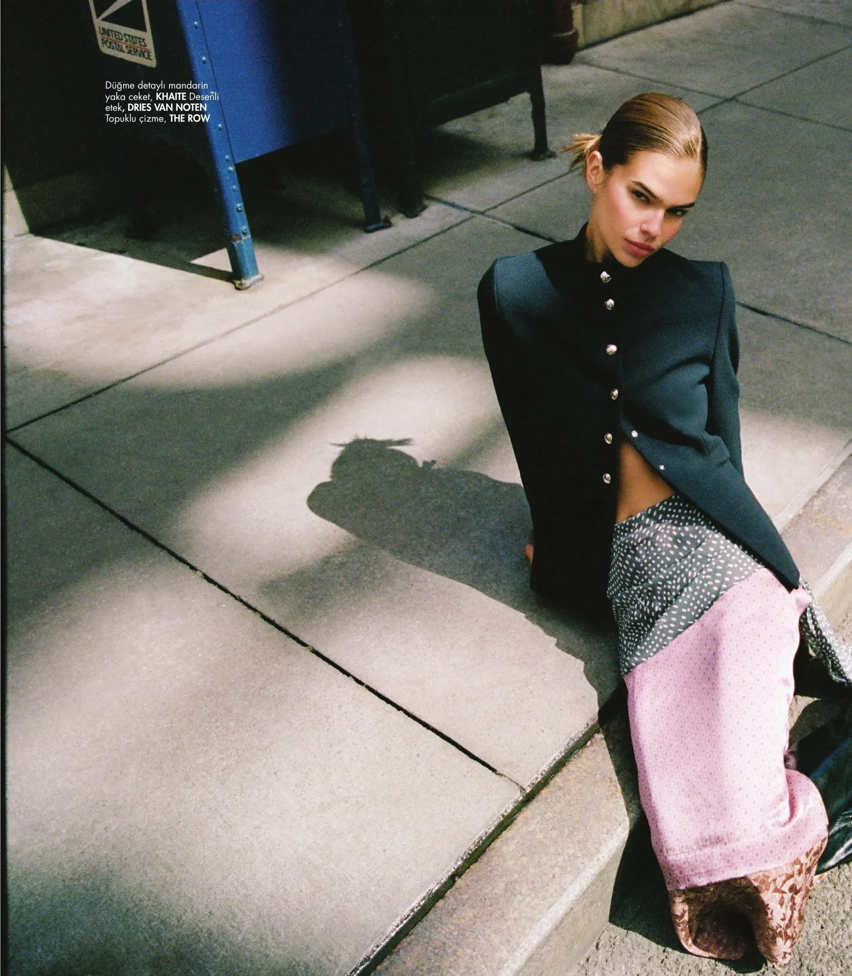 elle_page_01.jpg