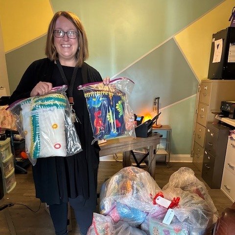 Thank you to our local Project Linus chapter for generously providing 35 beautiful handmade blankets, one for every child staying at our family shelter. Project Linus is an incredible organization that brings comfort and warmth to children (ages 0&nd
