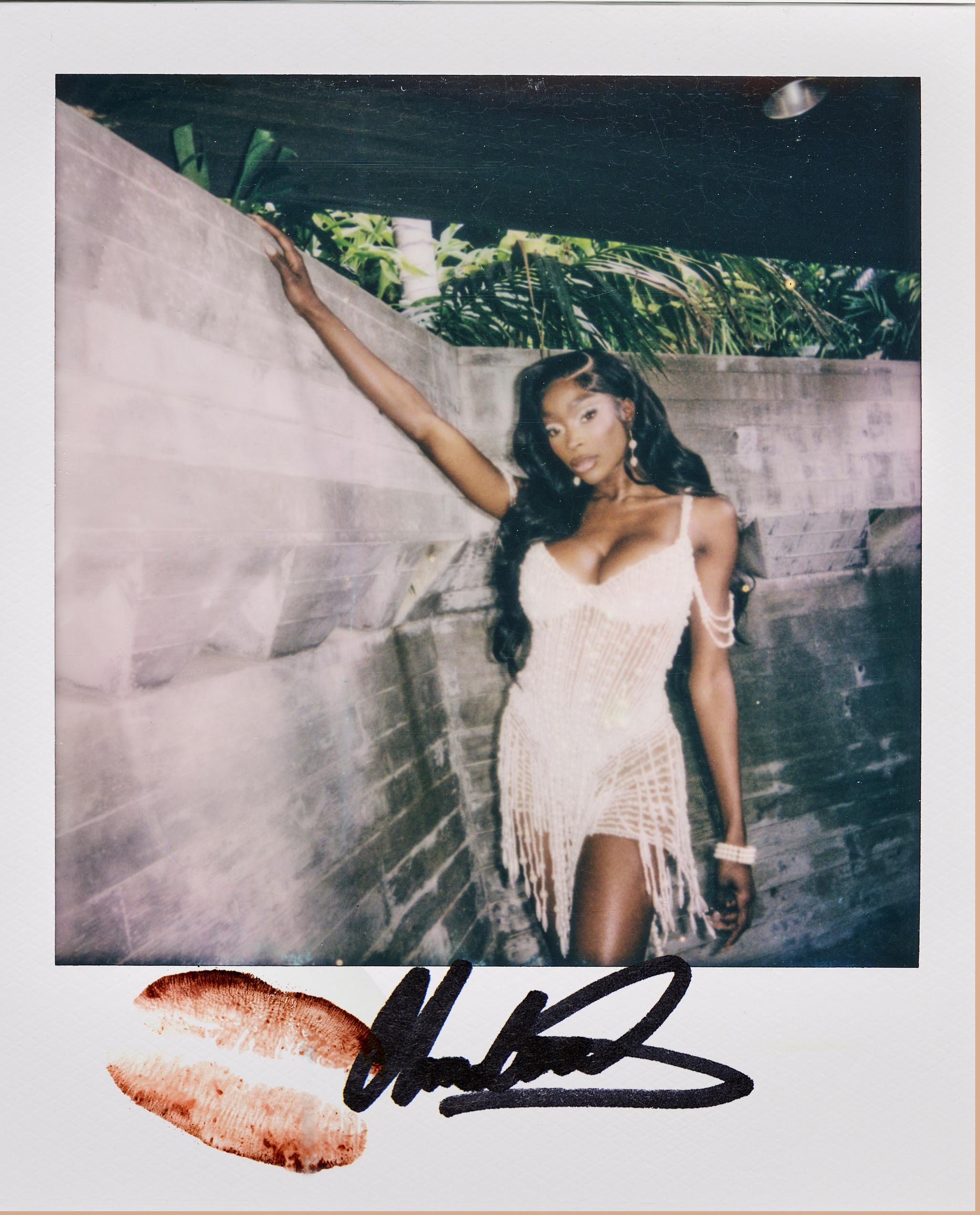 Sara-Tollefson-Mally-Selling-Sunset-Netflix-Season-6-Chelsea-Lazkani-12-October-2023-Polaroid-00051-R1.jpg