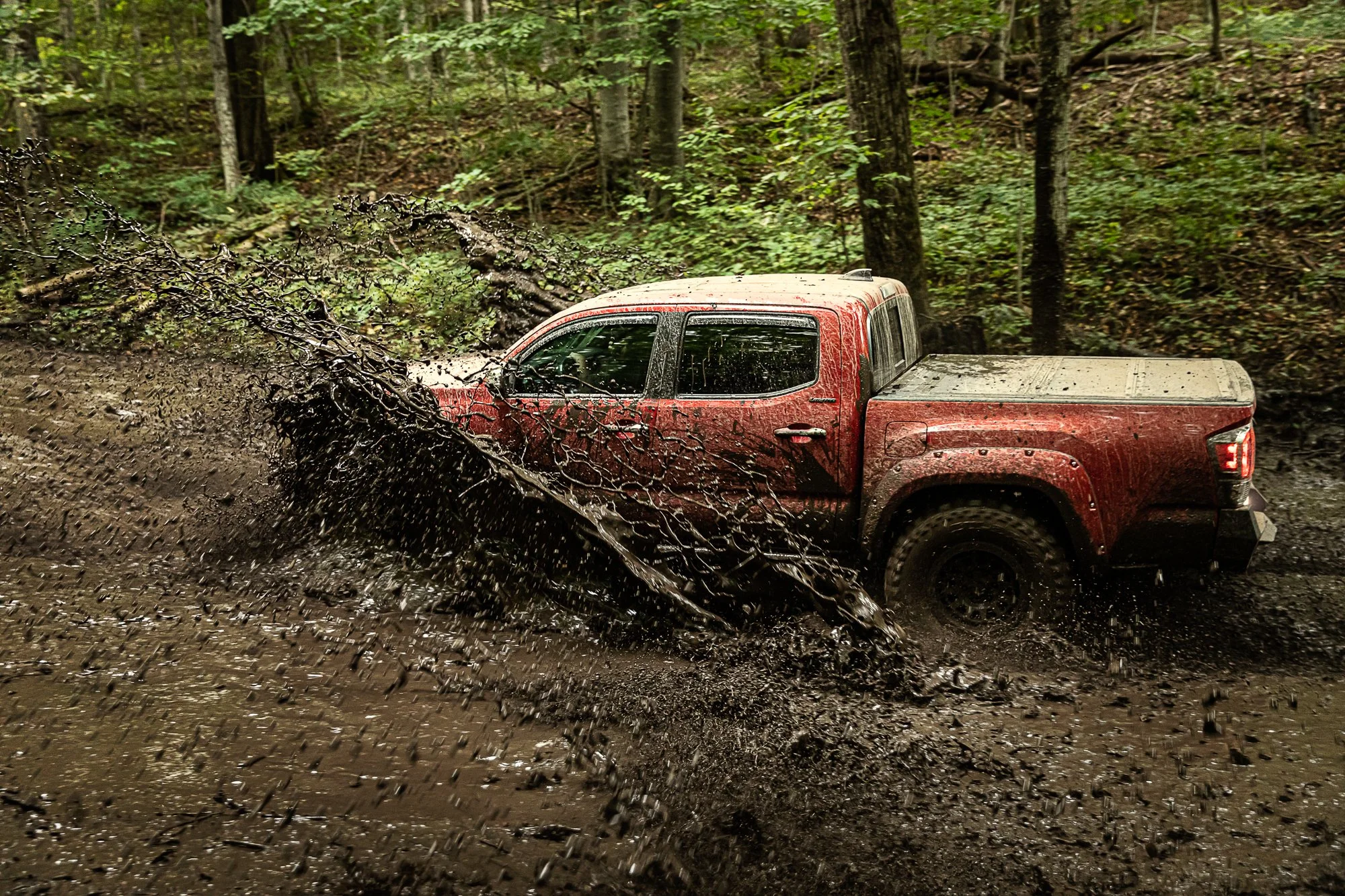 ANDY-MAHR-automotive-photography-real-trucks-_Mahr_210922_Off_Roading_5O9A1270-Edit.jpg