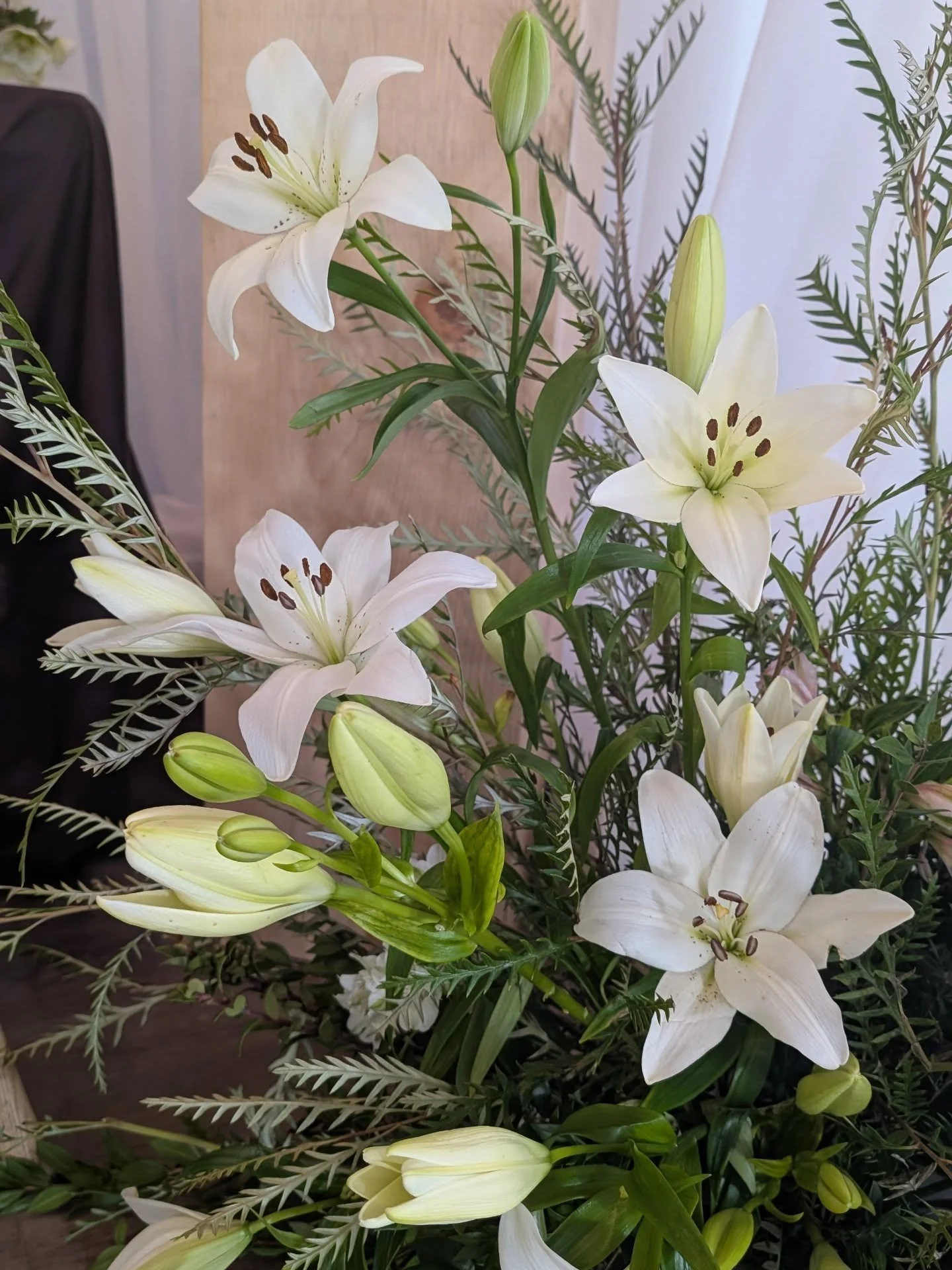 Looking for a couple who will let me use lilies for their wedding 👀

My newest obsession....the blooms, the buds, I can't get enough. 

Any takers?