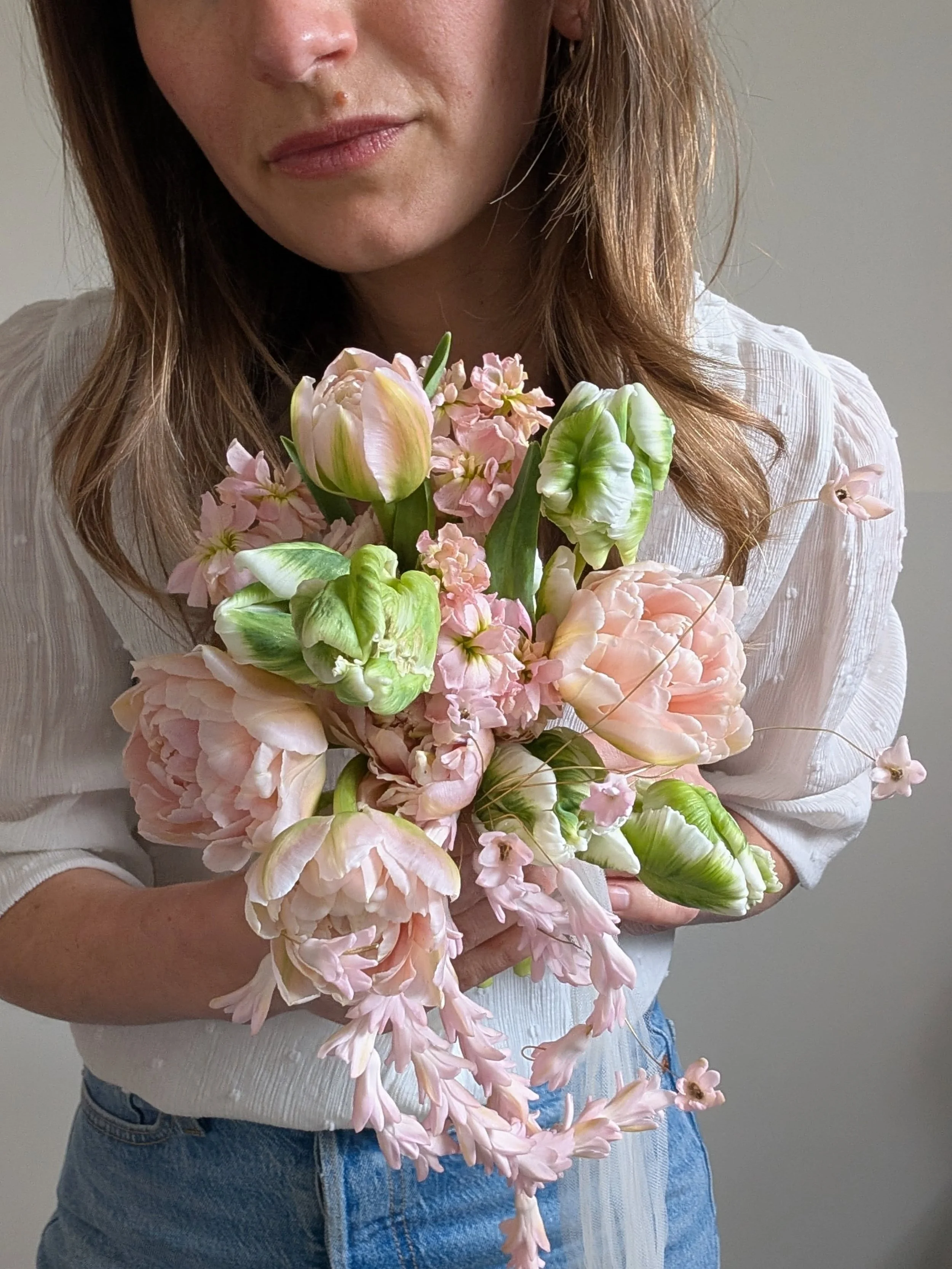 Totally in my tulip era and may not ever leave.

A more tailored look than my typical style with some wired hyacinth elements.