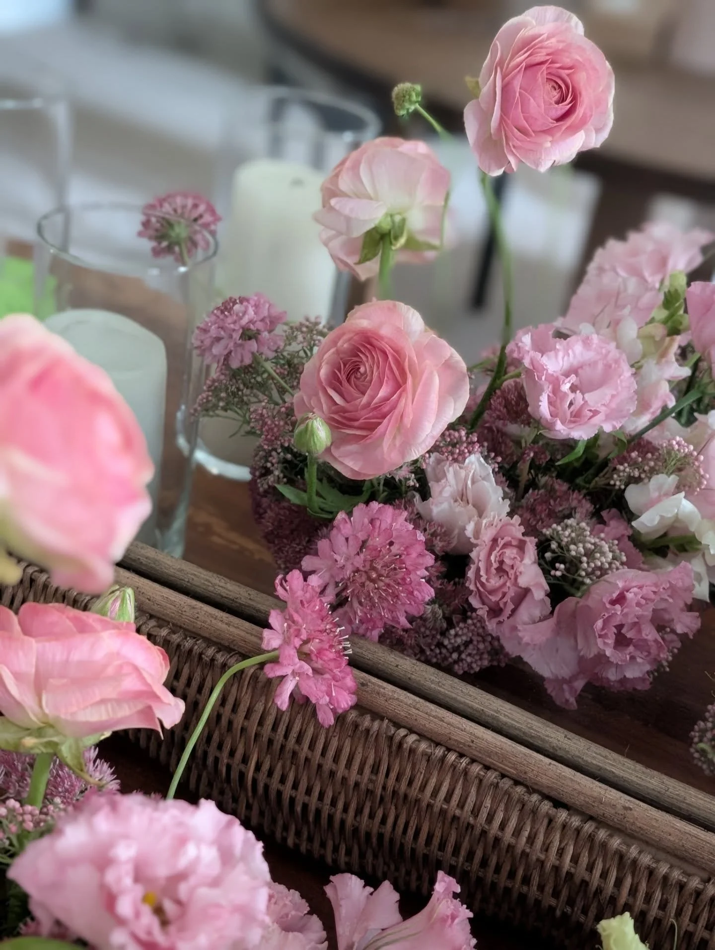 Candy pink, fluffy, feminine, fabulous 🍬 🍬 

Day 2 Muskoka wedding brunch for M+P.