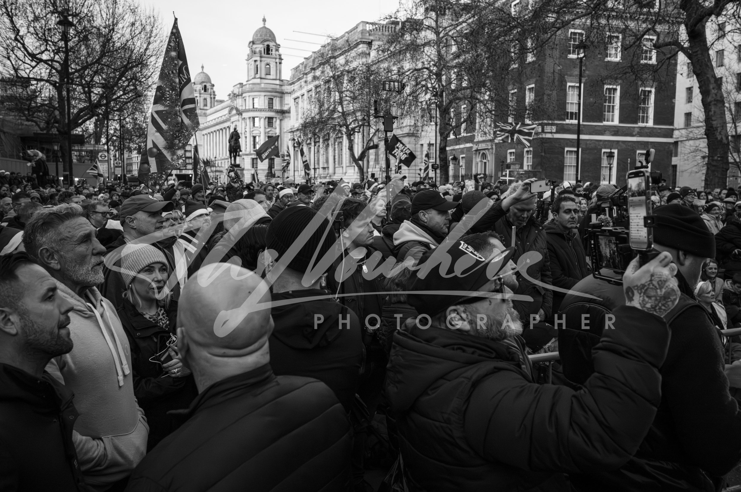 Tommy Robinson Christmas Event London 2025-113.jpg