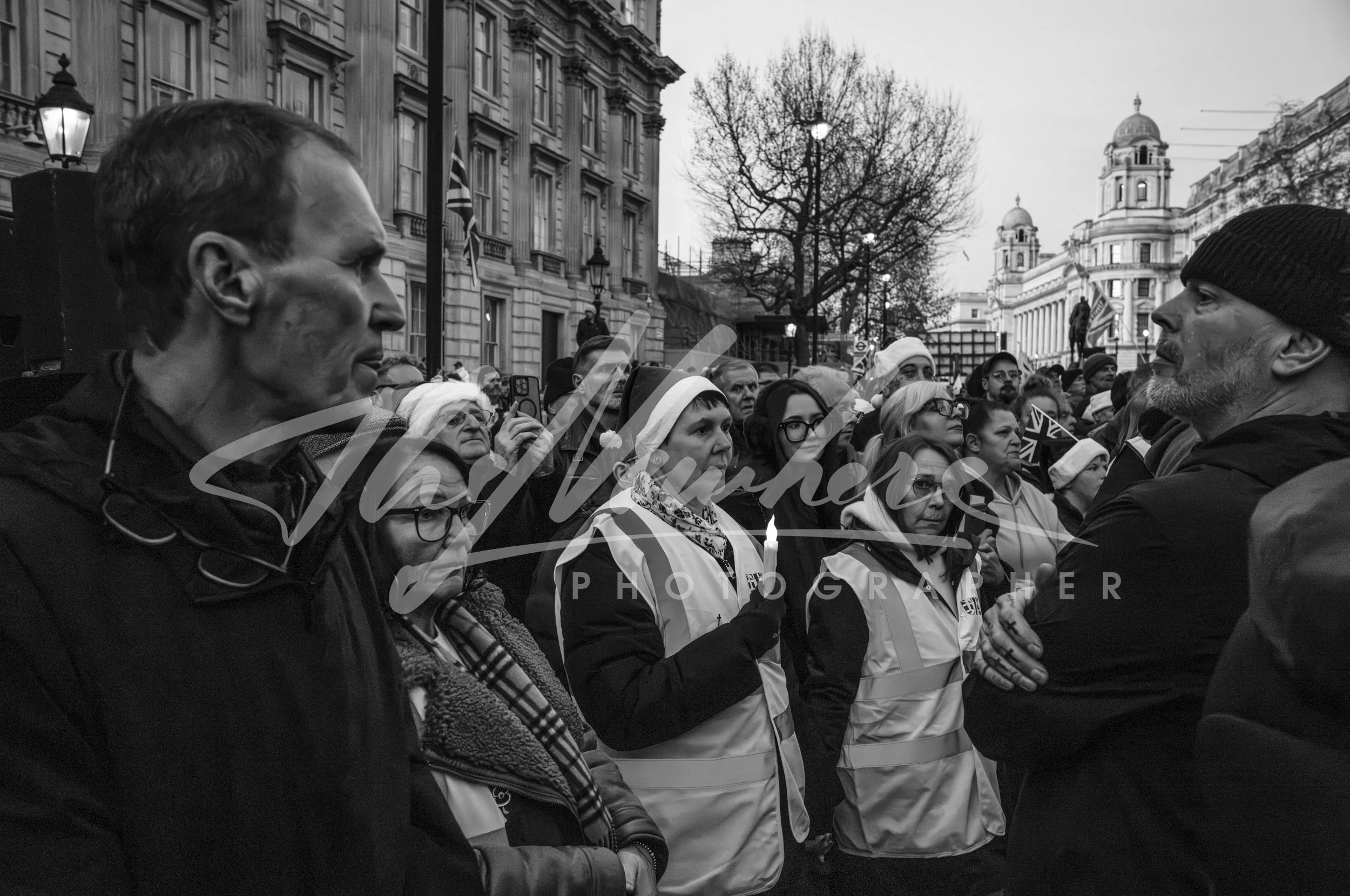 Tommy Robinson Christmas Event London 2025-81.jpg