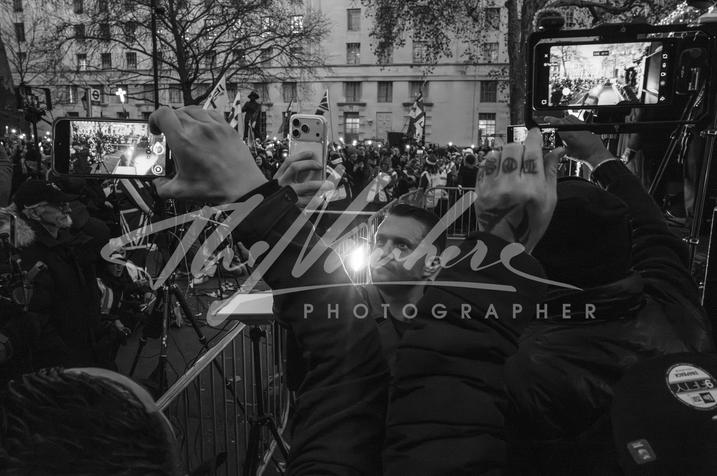 Tommy Robinson Christmas Event London 2025-78.jpg