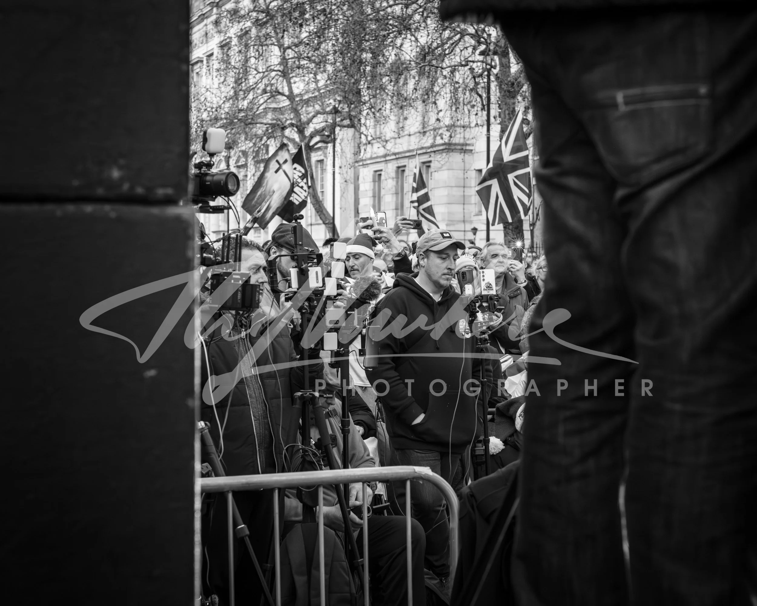 Tommy Robinson Christmas Event London 2025-102.jpg